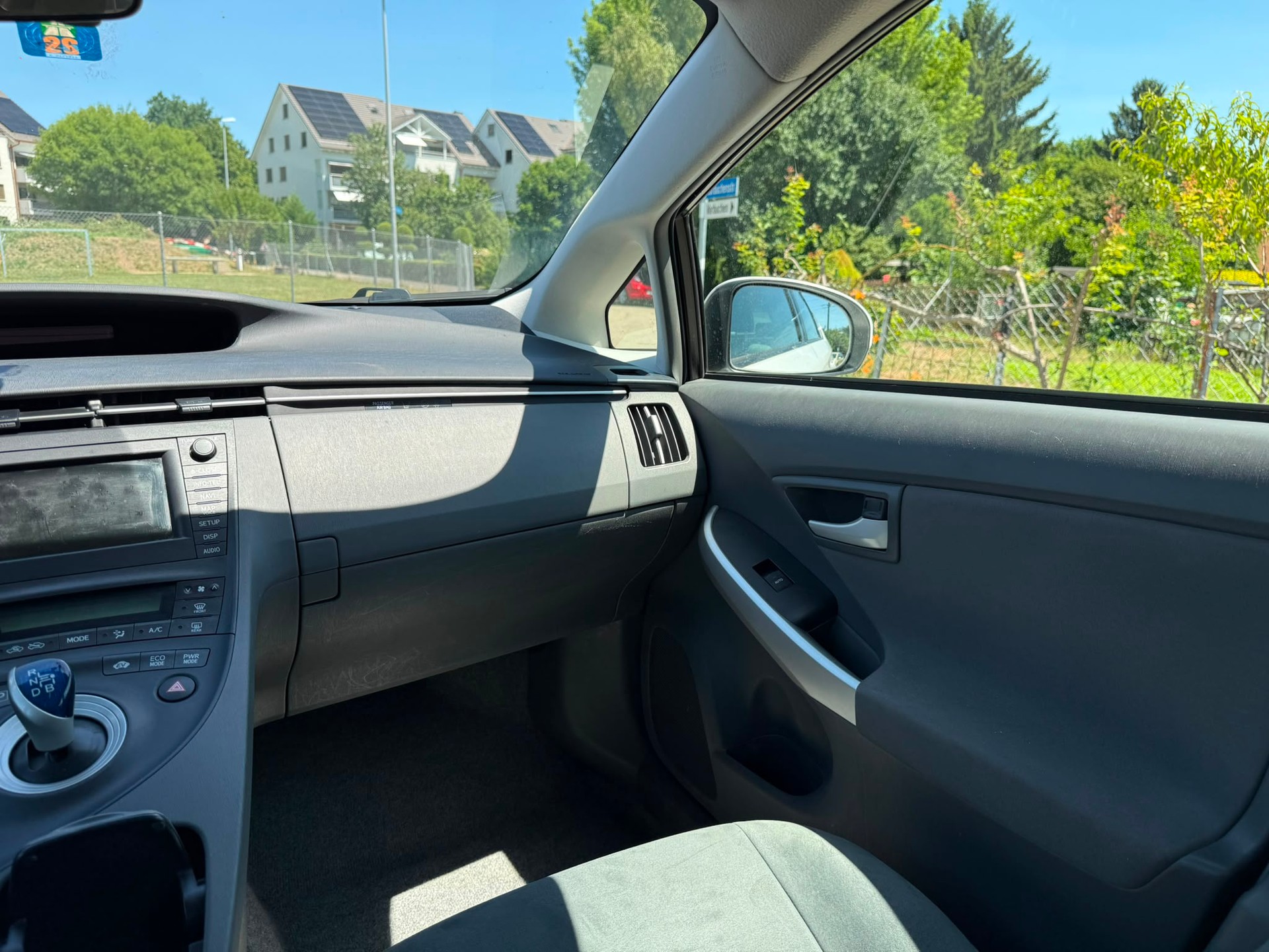 TOYOTA Prius 1.8 16V HSD-image-10