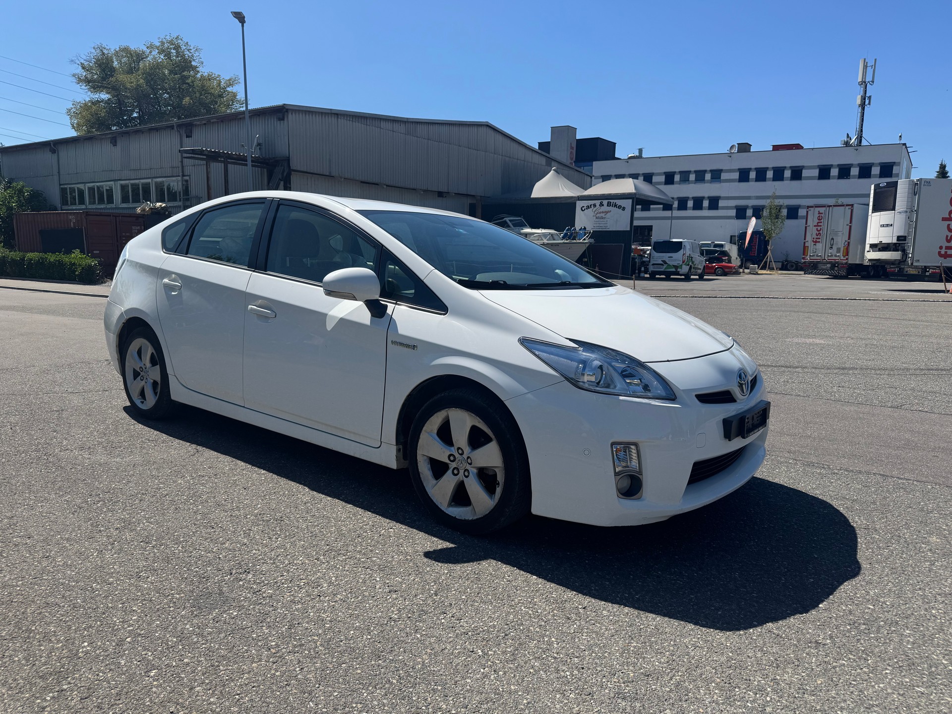 TOYOTA Prius 1.8 16V HSD-image-0
