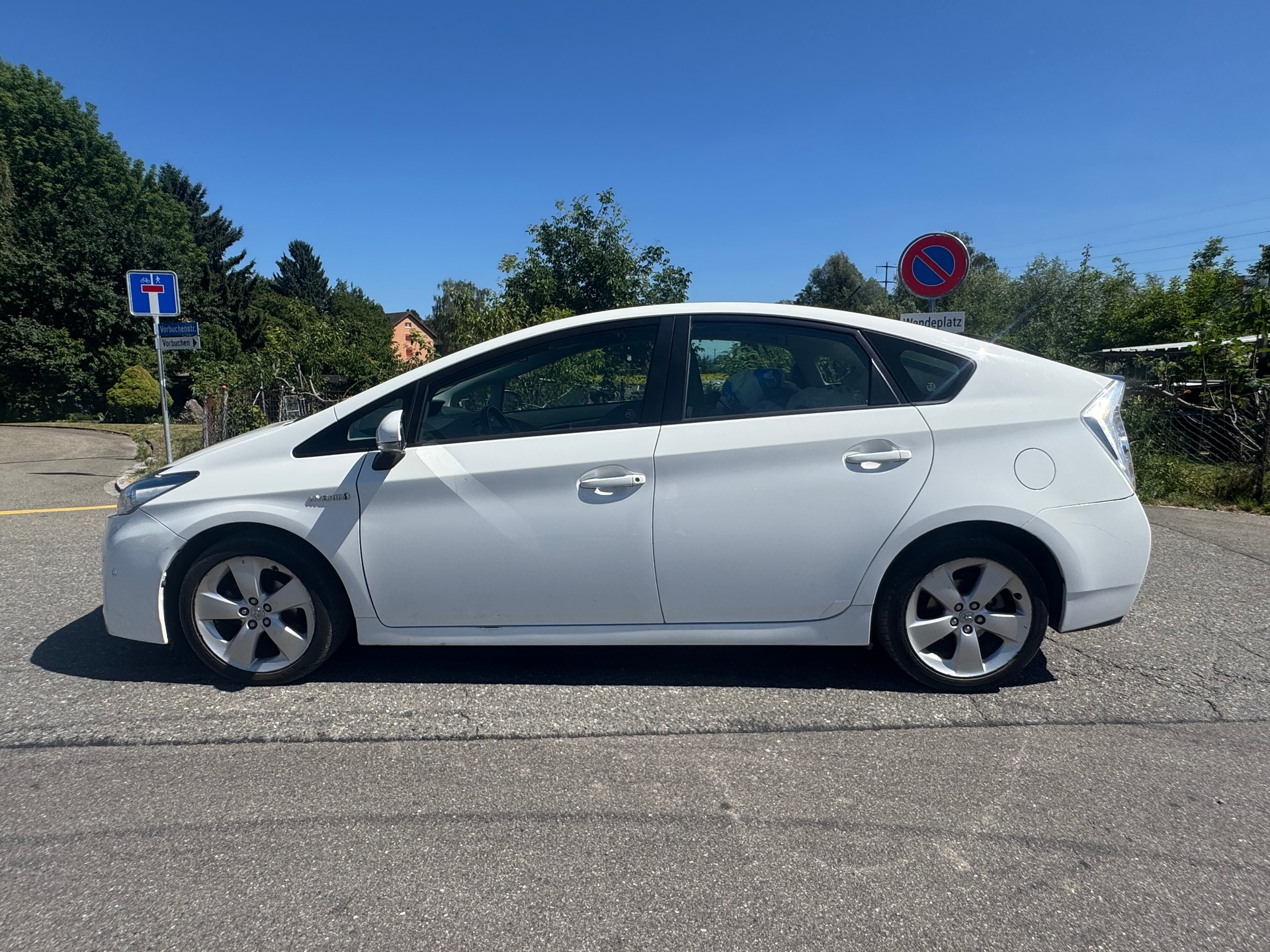 TOYOTA Prius 1.8 16V HSD-image-3