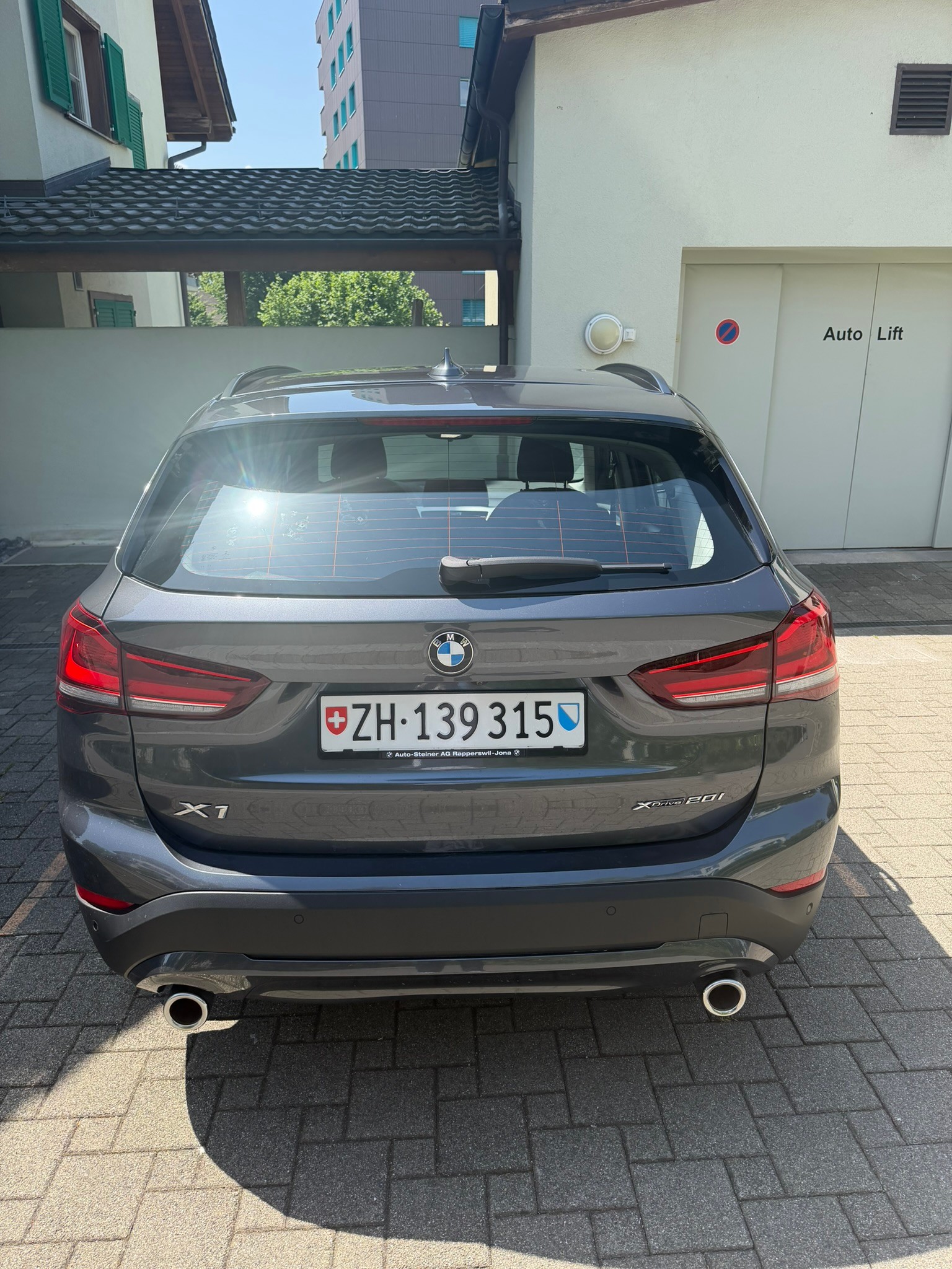 BMW 20i xDrive SAG-image-3