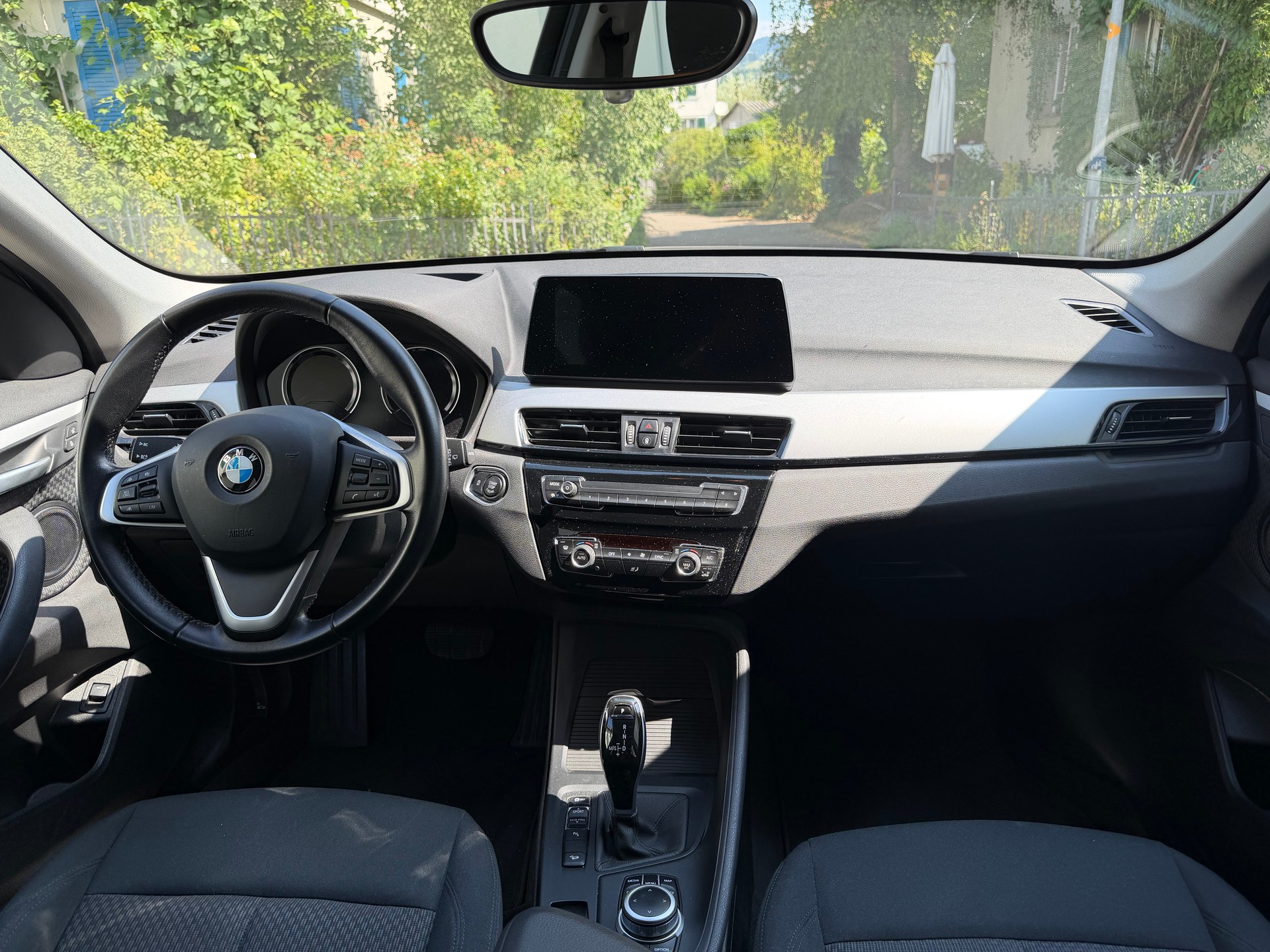 BMW 20i xDrive-image-7