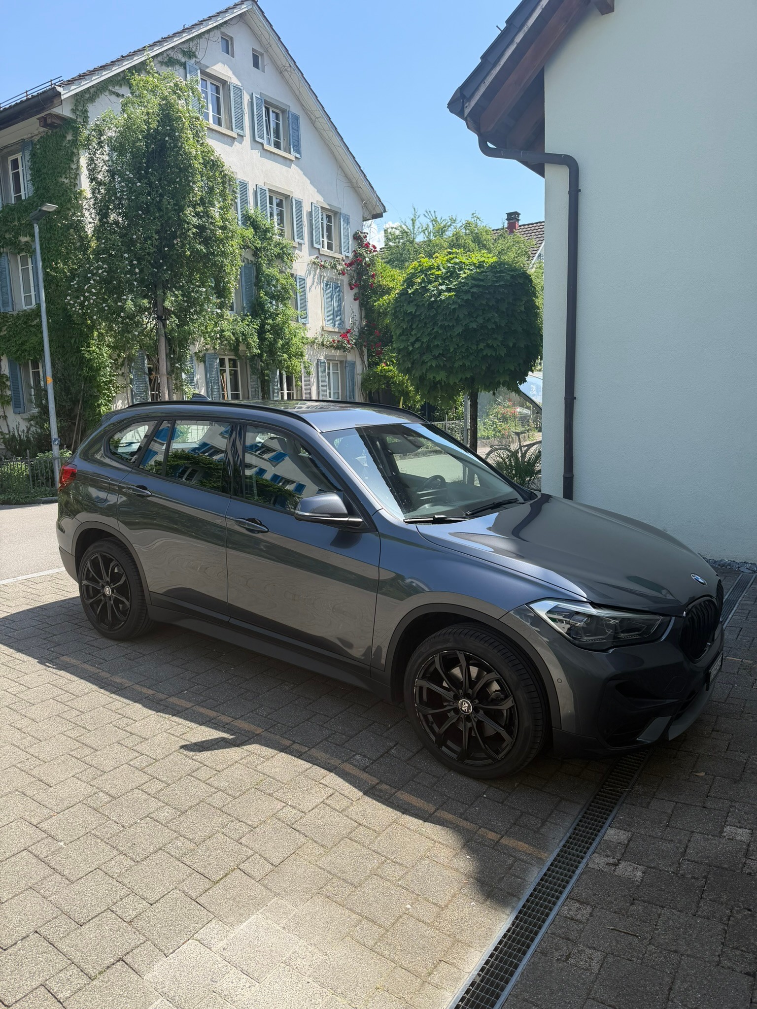 BMW 20i xDrive SAG-image-0
