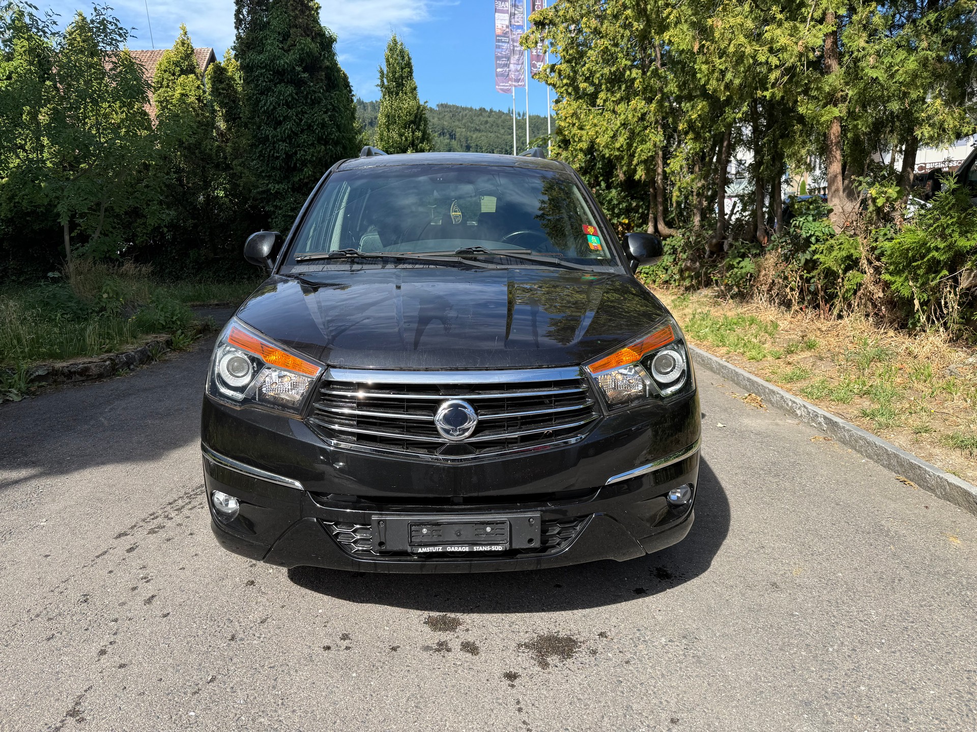 KGM-SsangYong Rodius SV220 e-XDi Turismo 4WD Automatic-image-1