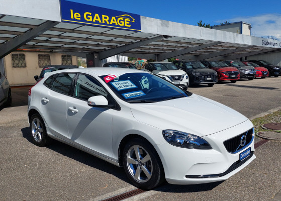 VOLVO V40 D3 Kinetic-image-4