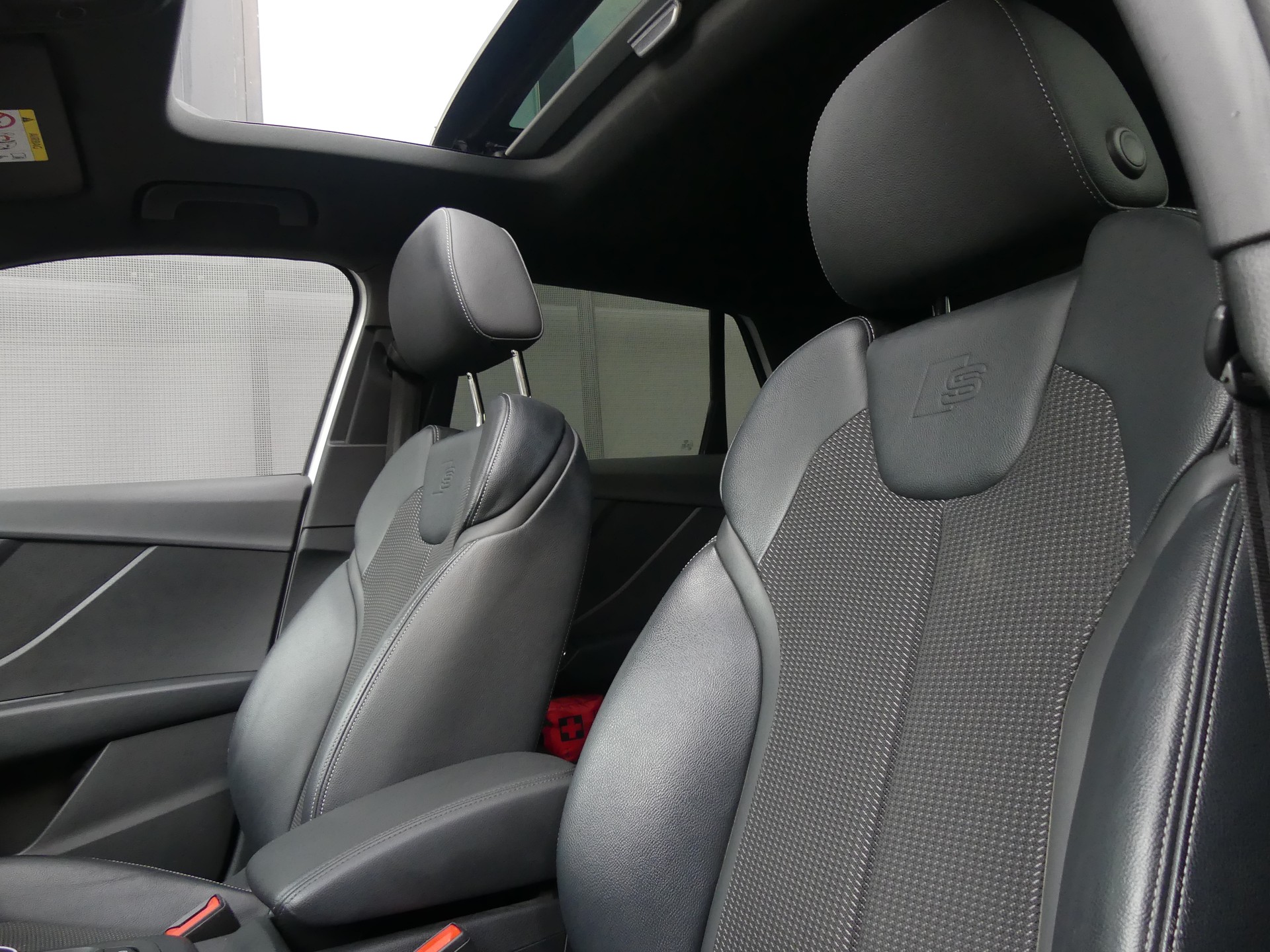 AUDI Q2 2.0 TFSI sport quattro-image-7