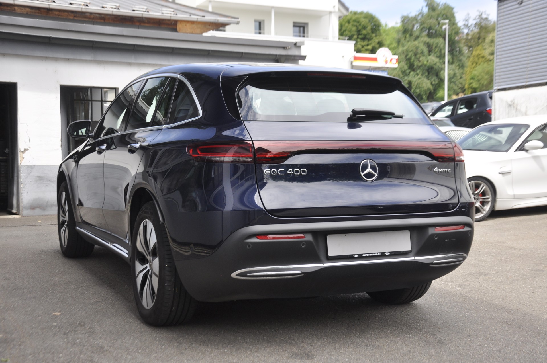 MERCEDES-BENZ EQC 400 4Matic EQ Star I Panoramadach-image-15