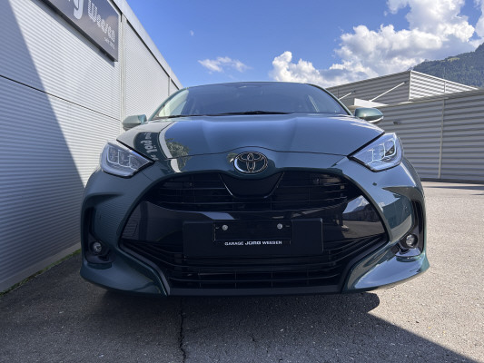 TOYOTA Yaris 1.5 Trend e-CVT-image-1