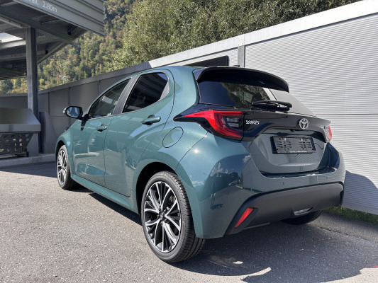 TOYOTA Yaris 1.5 Trend e-CVT-image-3