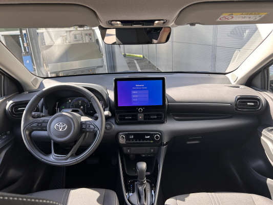 TOYOTA Yaris 1.5 Trend e-CVT-image-6