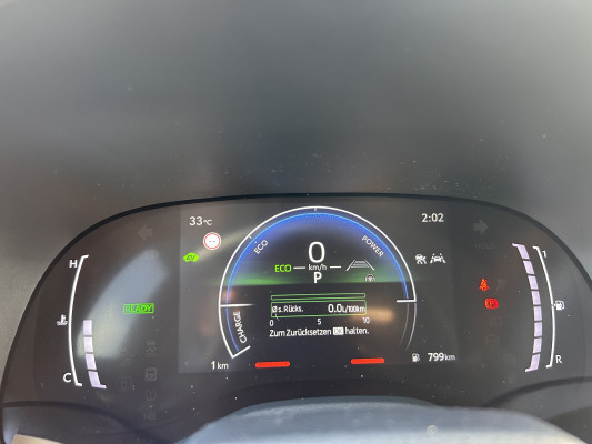 TOYOTA Yaris 1.5 Trend e-CVT-image-11