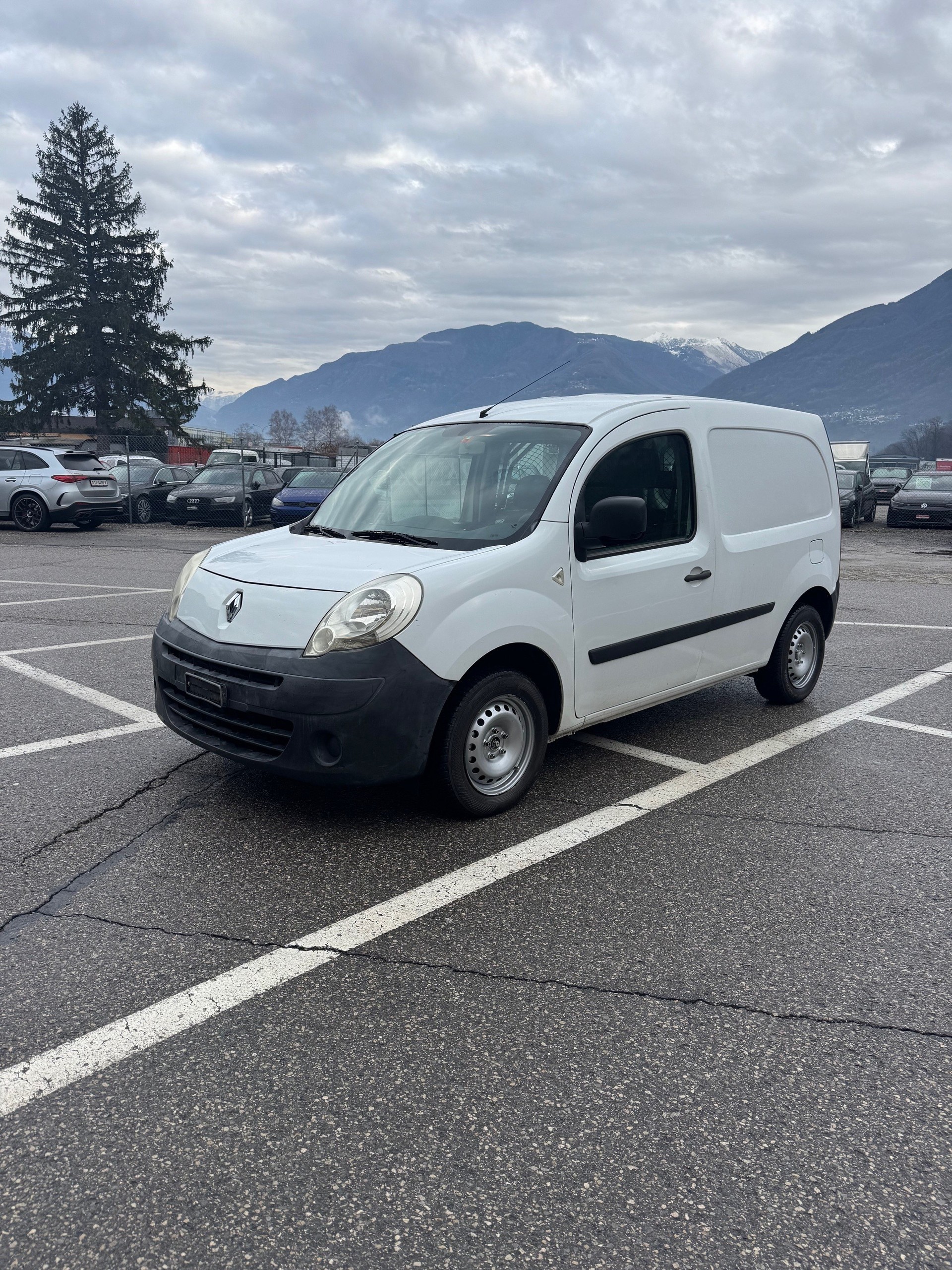 RENAULT Kangoo 1.6 90-image-0