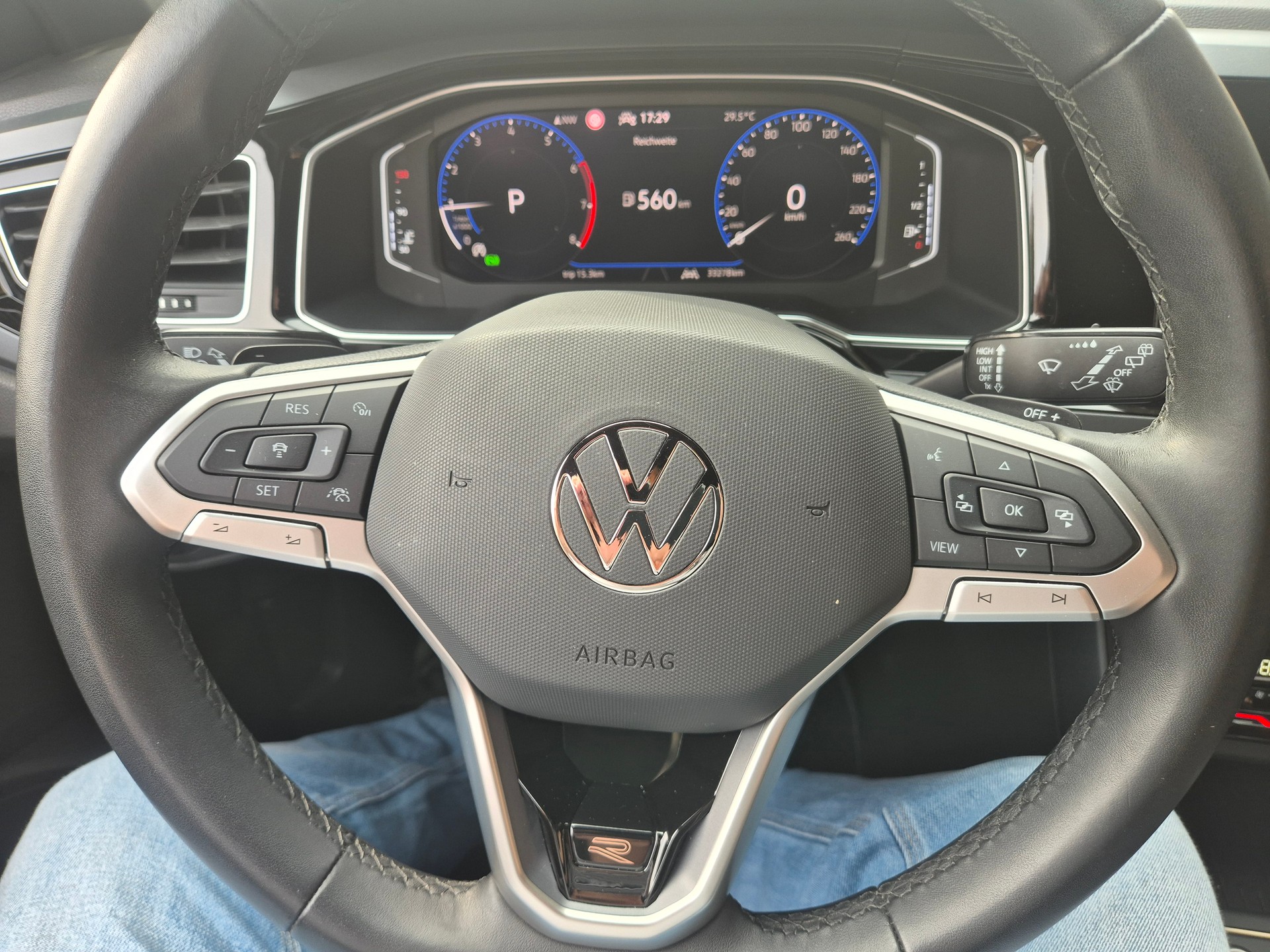 VW Polo 1.0 TSI R-Line DSG-image-7