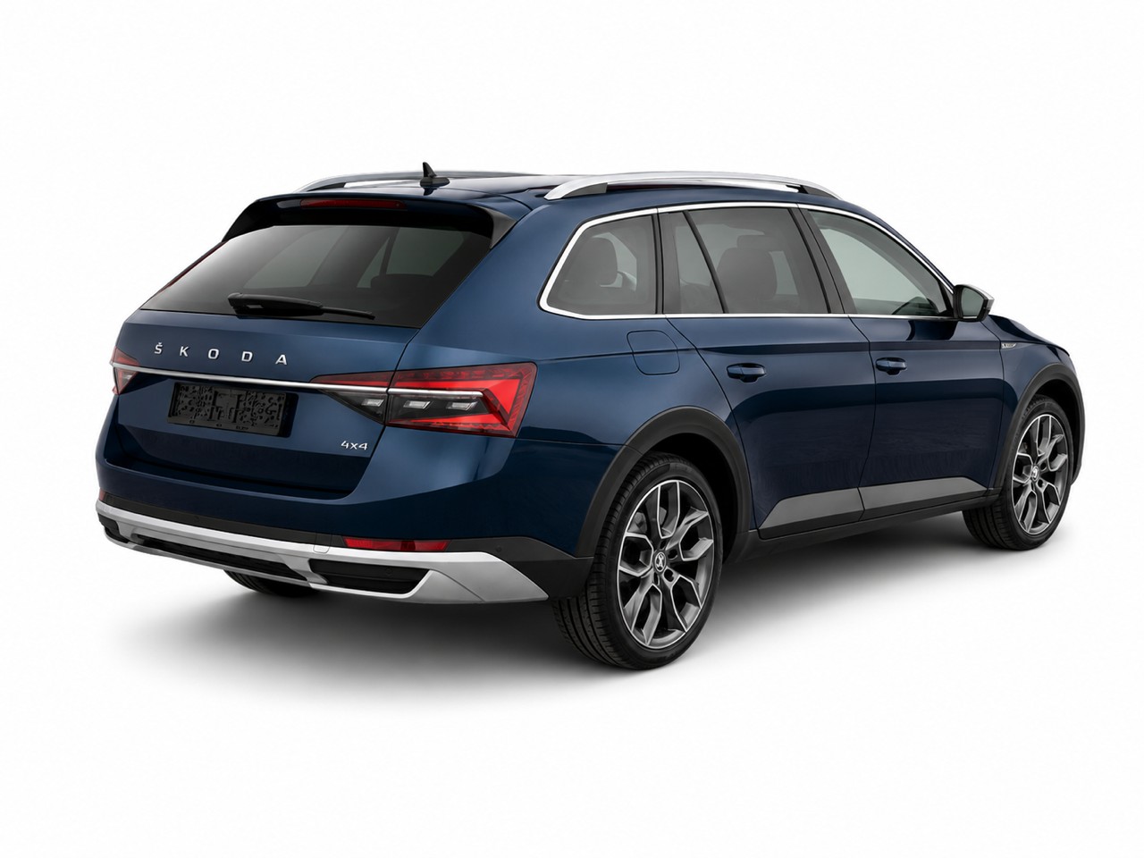 SKODA Superb 2.0 TDi Scout 4x4 DSG-image-2