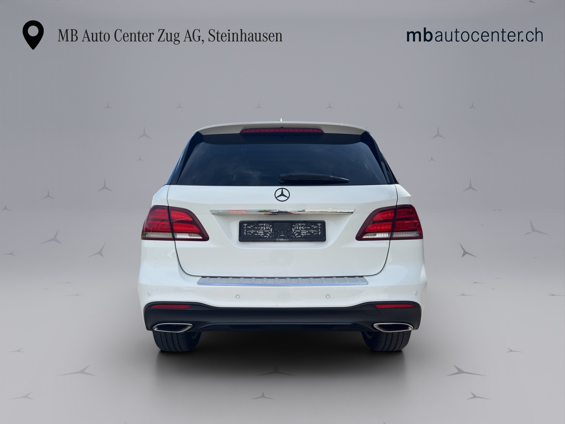 MERCEDES-BENZ GLE 400 Executive AMG Line-image-4