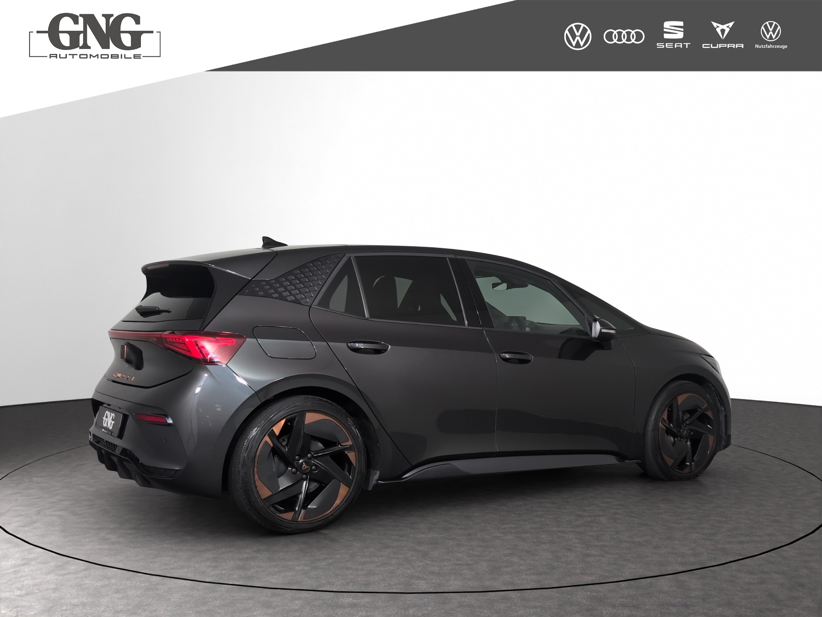 CUPRA Born 58 kWh-showroom-element-2