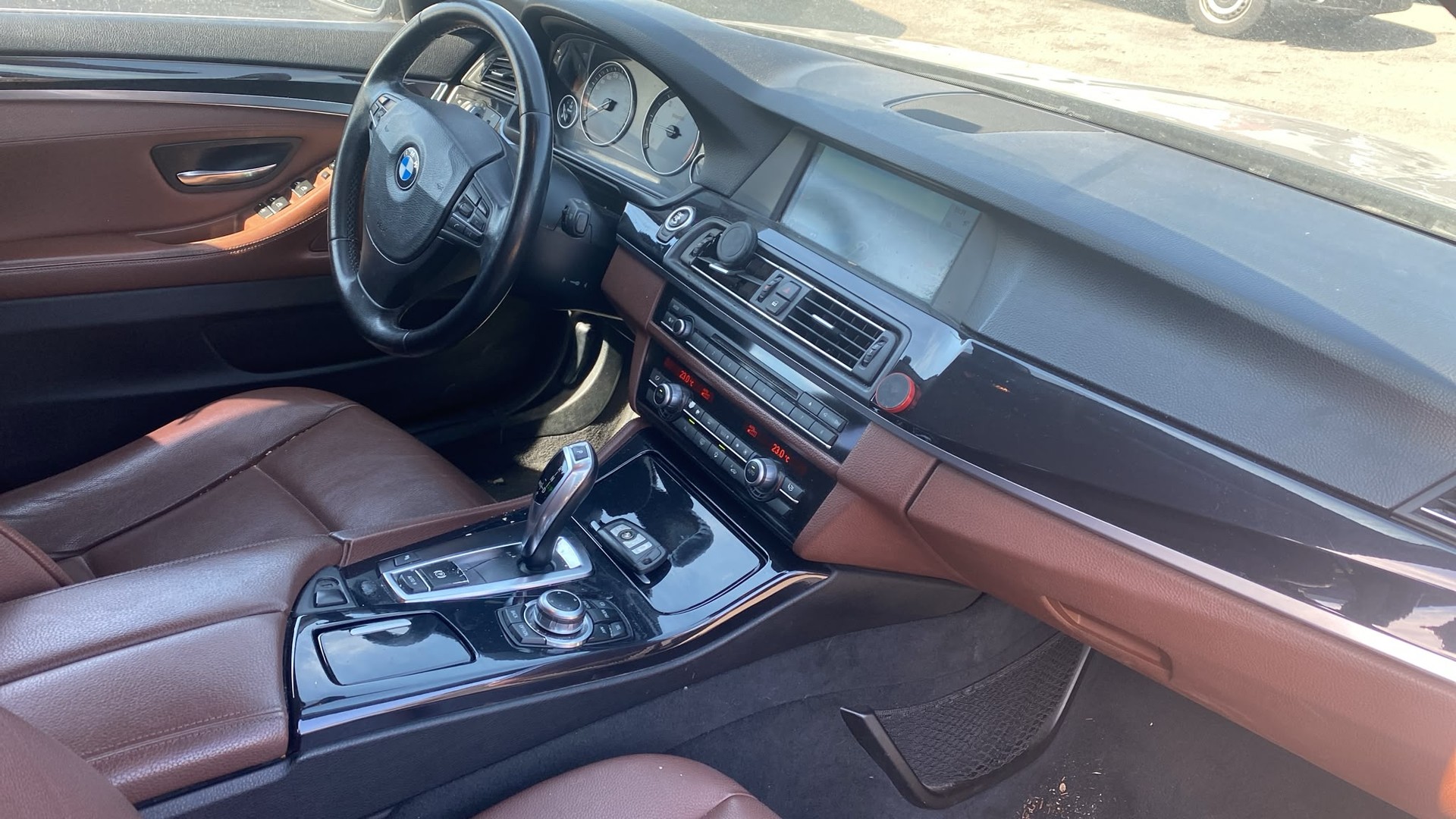 BMW 520d Touring Steptronic-image-2