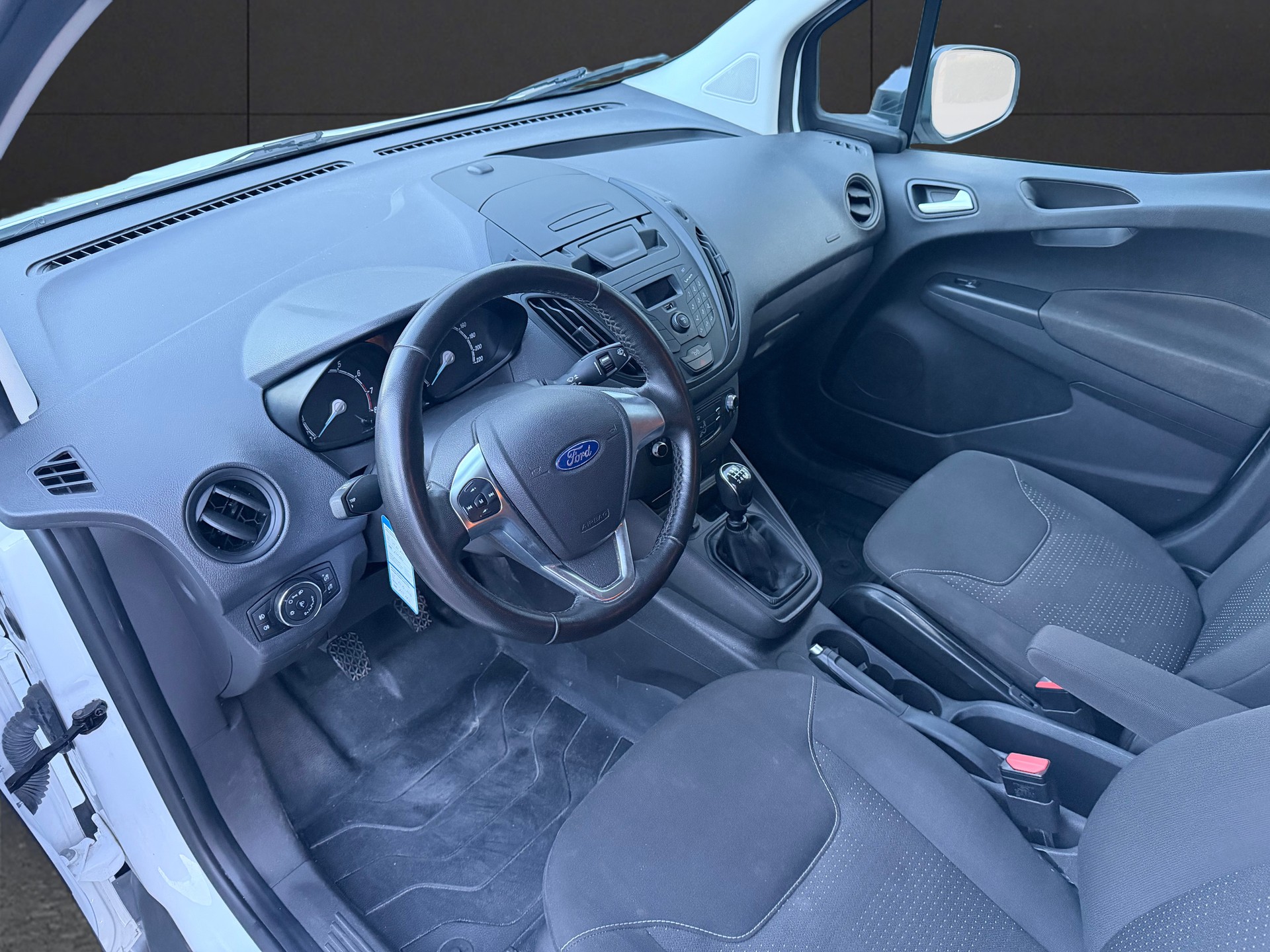 FORD Transit Courier Van 1.0 EcoBoost Basis-image-11