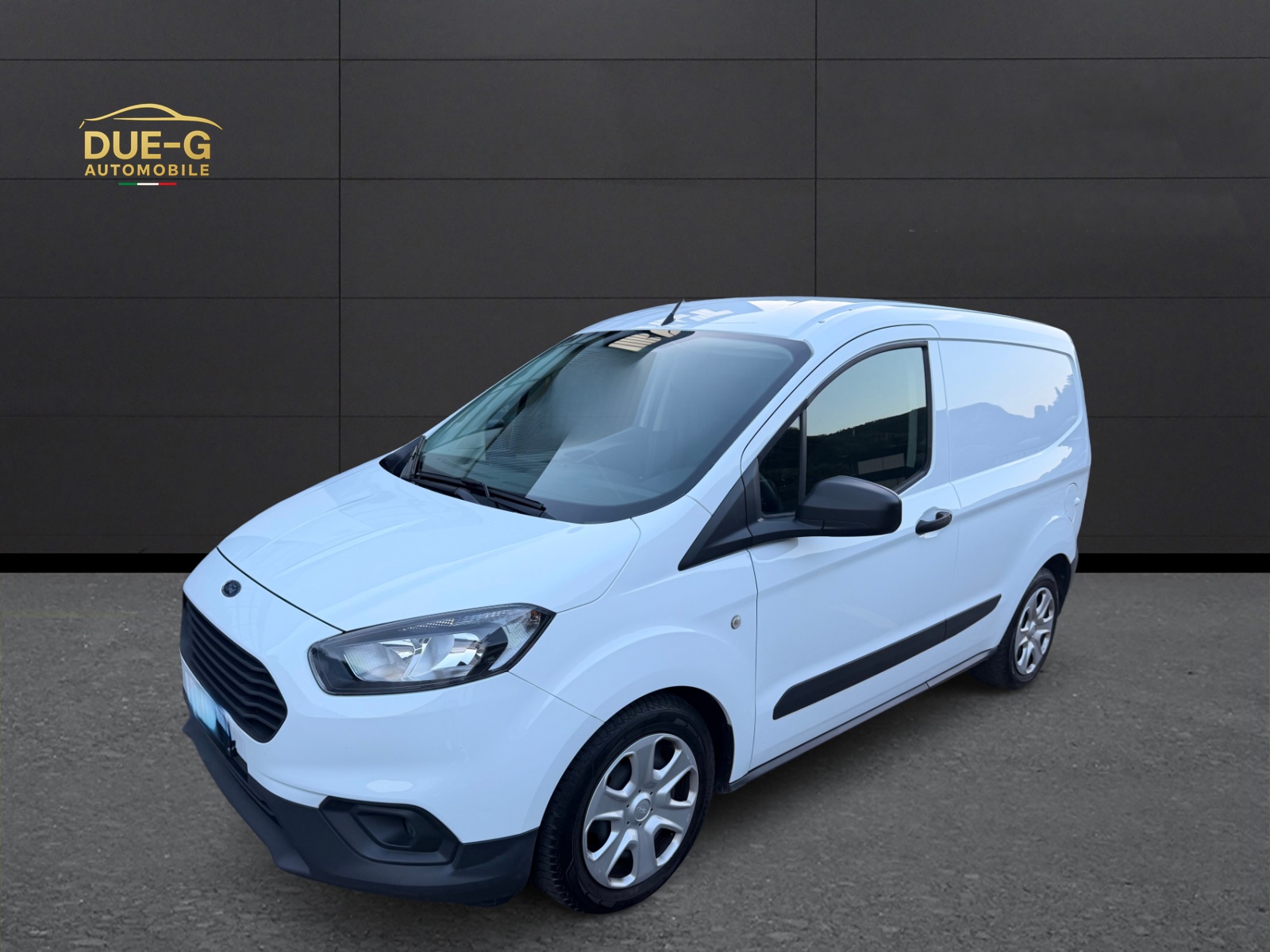 FORD Transit Courier Van 1.0 EcoBoost Basis-image-0