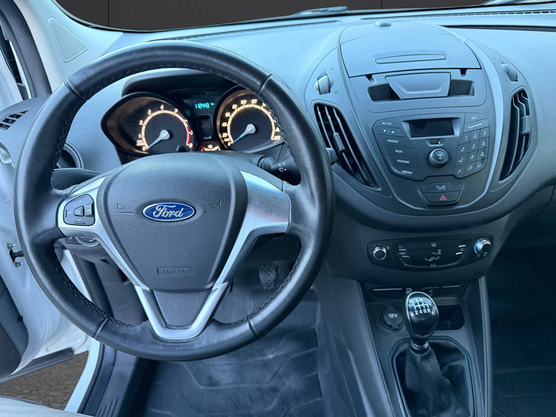 FORD Transit Courier Van 1.0 EcoBoost Basis-image-12