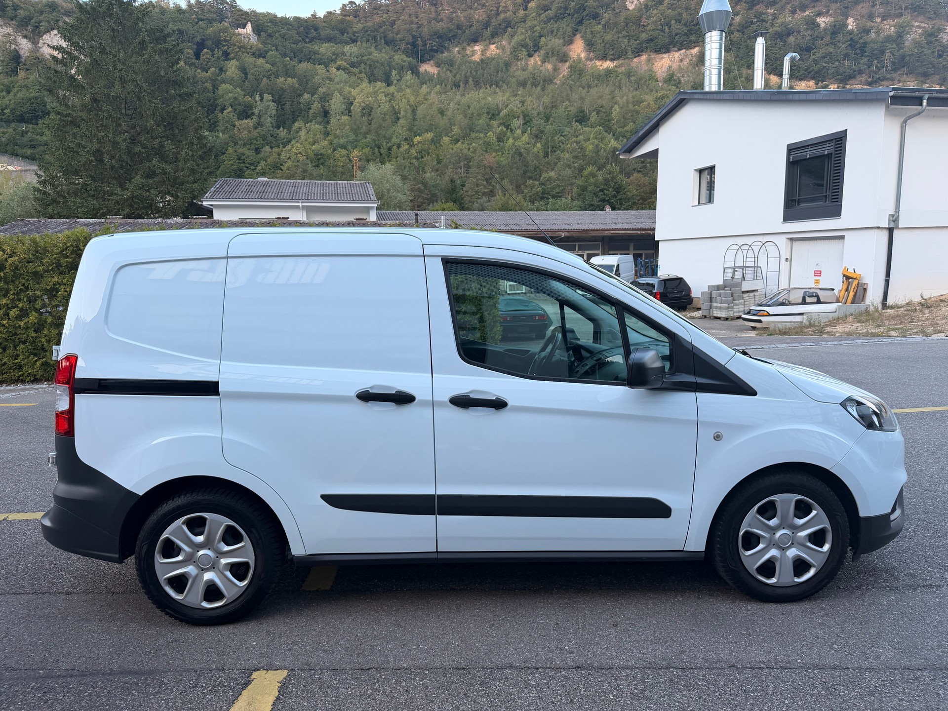 FORD Transit Courier Van 1.0 EcoBoost Basis-image-7