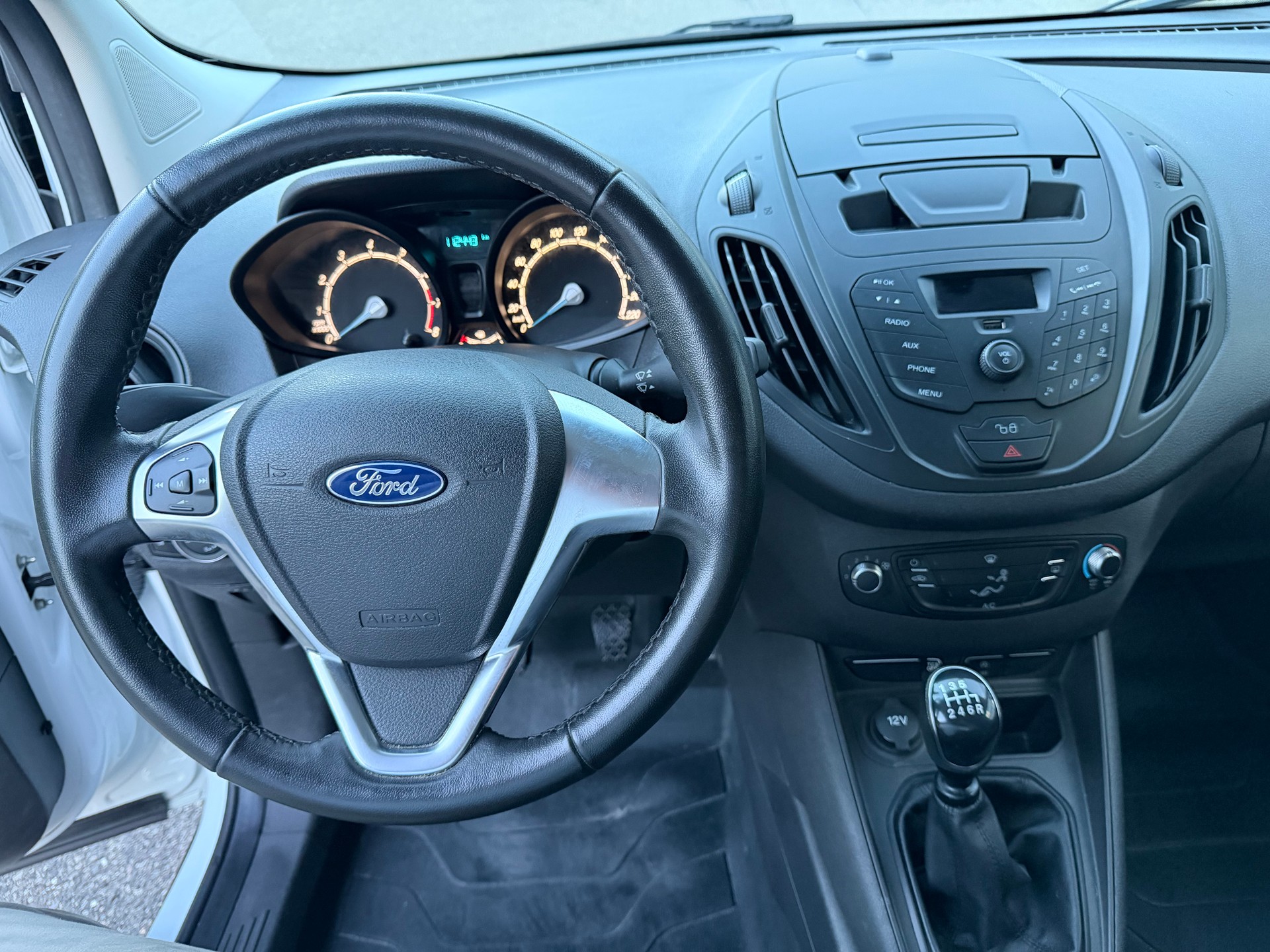 FORD Transit Courier Van 1.0 EcoBoost Basis-image-12