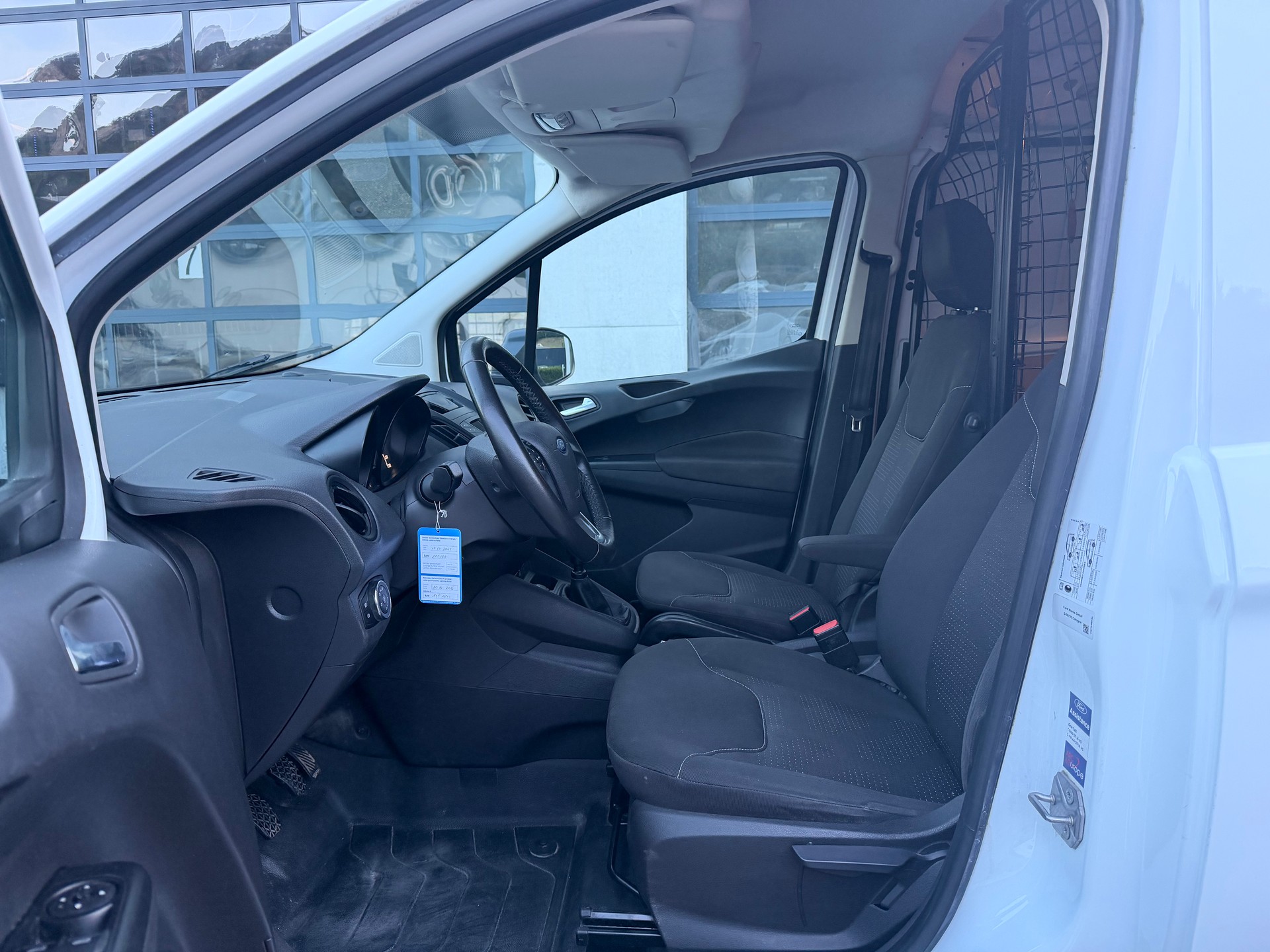 FORD Transit Courier Van 1.0 EcoBoost Basis-image-10