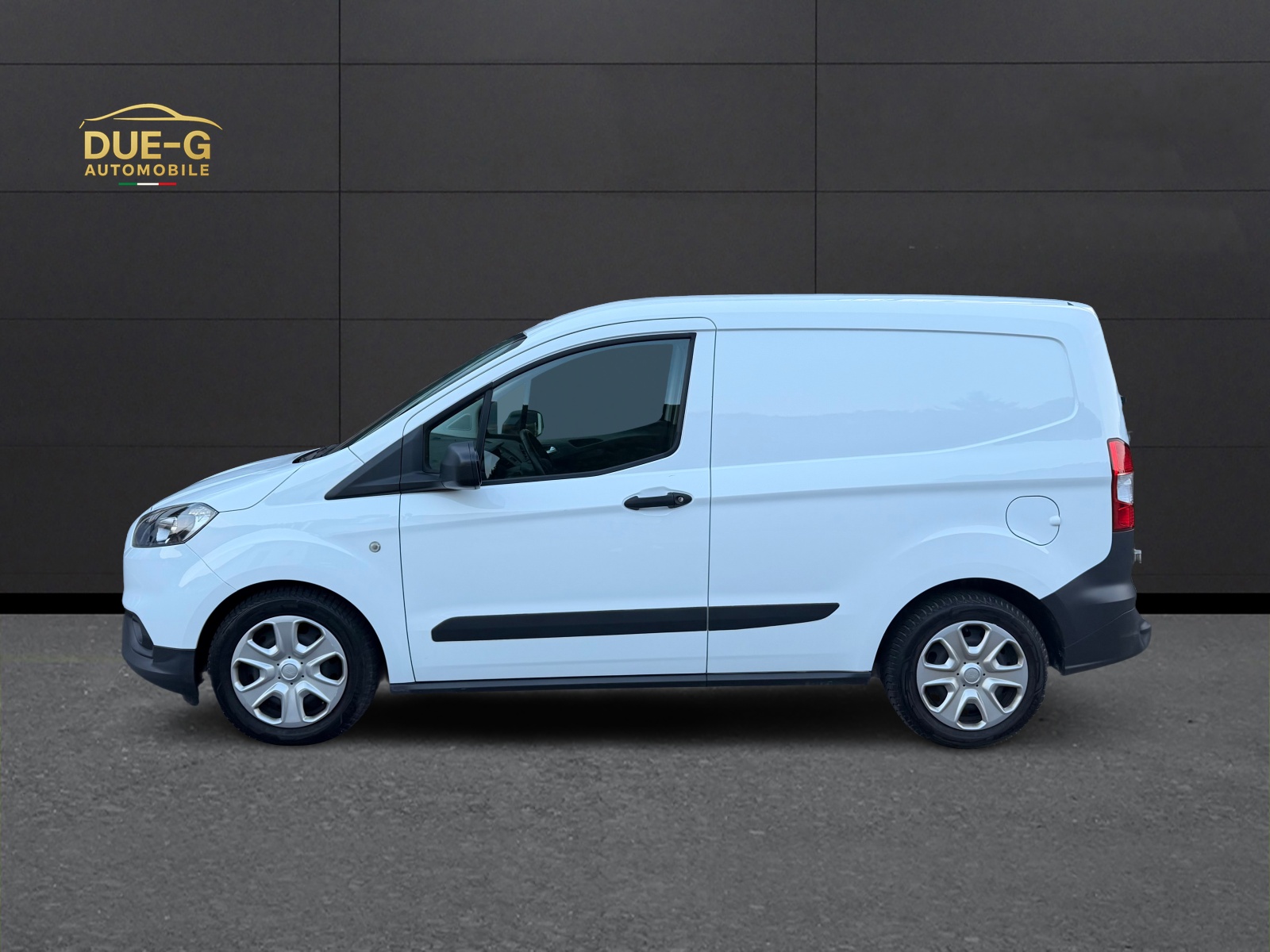 FORD Transit Courier Van 1.0 EcoBoost Basis-image-1