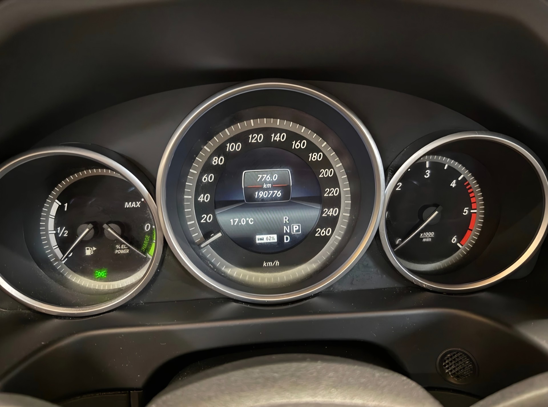MERCEDES-BENZ E 300 BlueTEC Hybrid Elégance 7G-Tronic-image-9