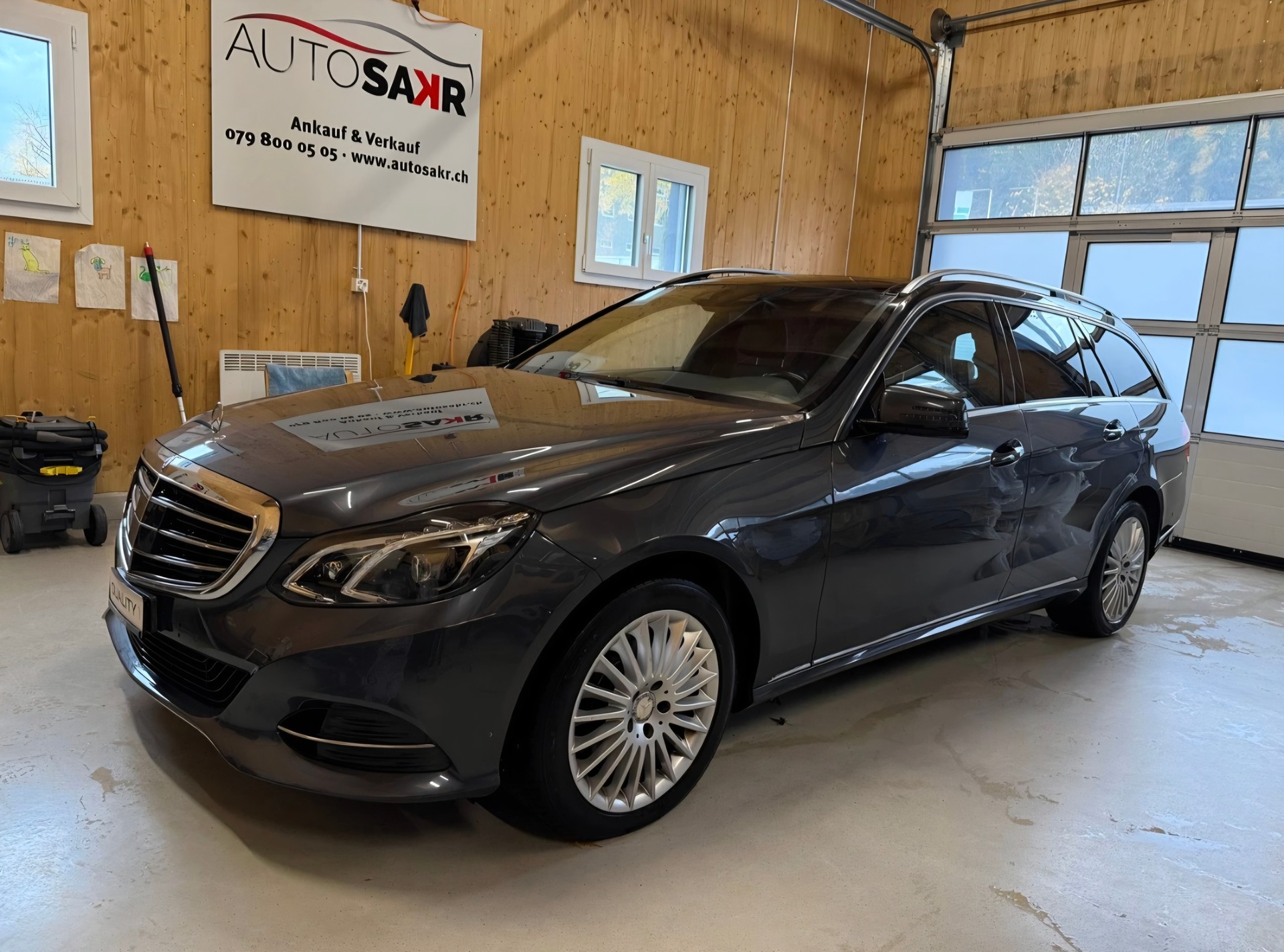 MERCEDES-BENZ E 300 BlueTEC Hybrid Elégance 7G-Tronic