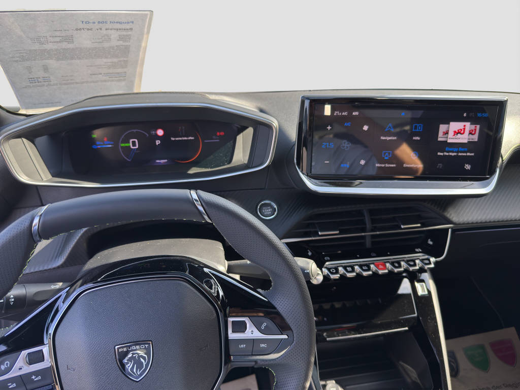 PEUGEOT 208 1.2 Hybrid 145 GT-image-11