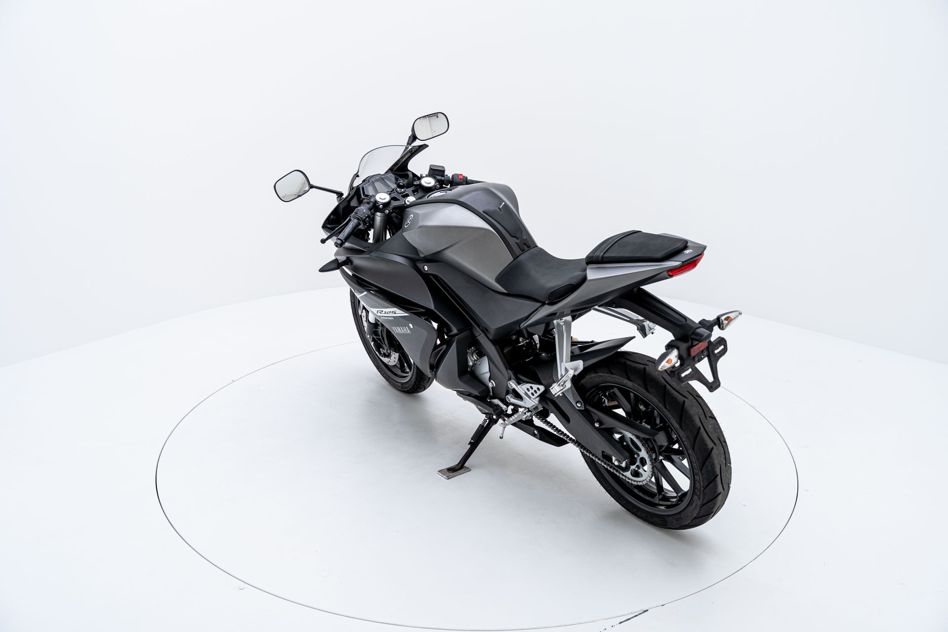 YAMAHA YZF-R 125 ABS-image-4