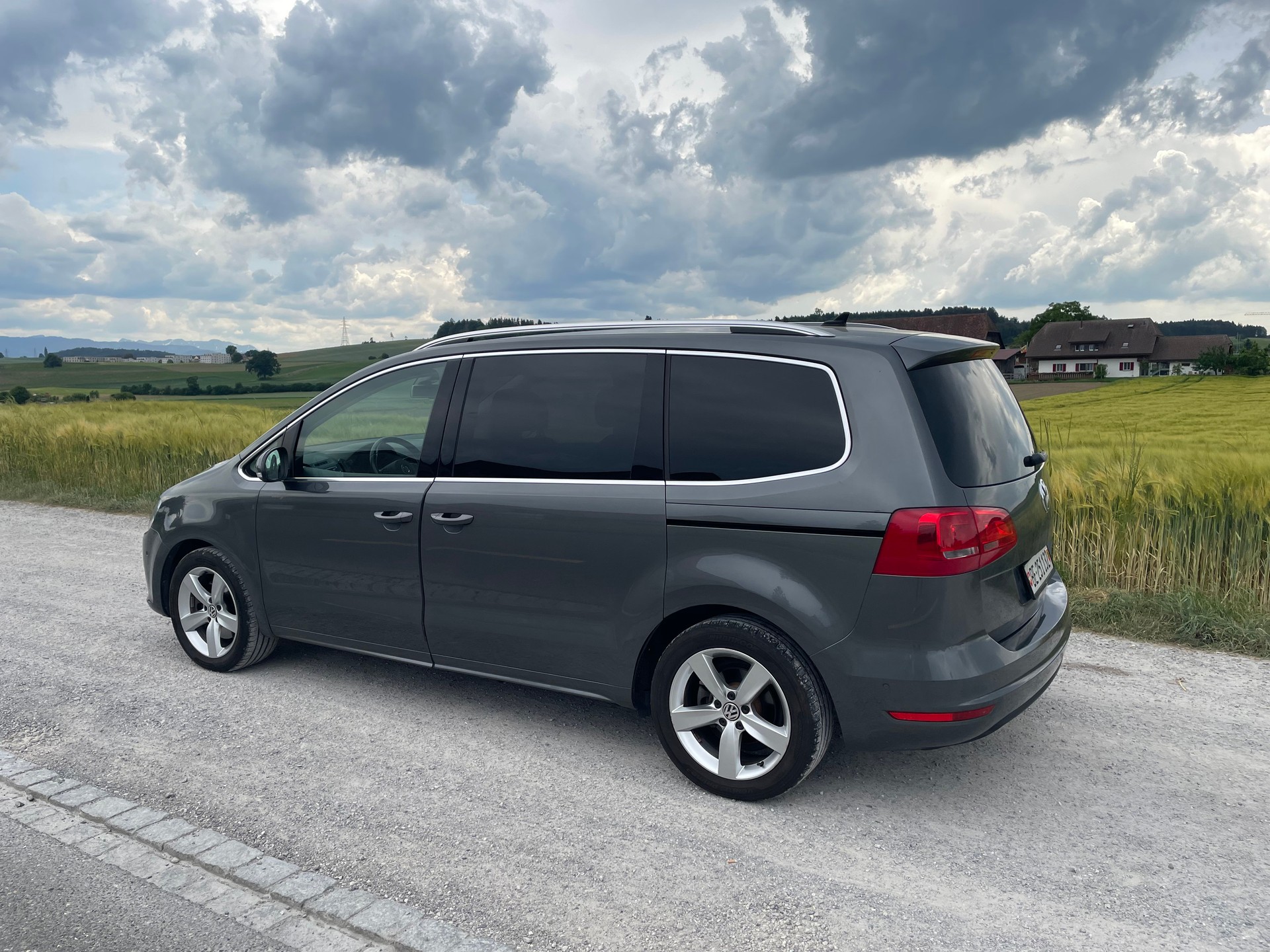 VW Sharan 2.0 TDI BlueMTA Highl. DSG-image-2