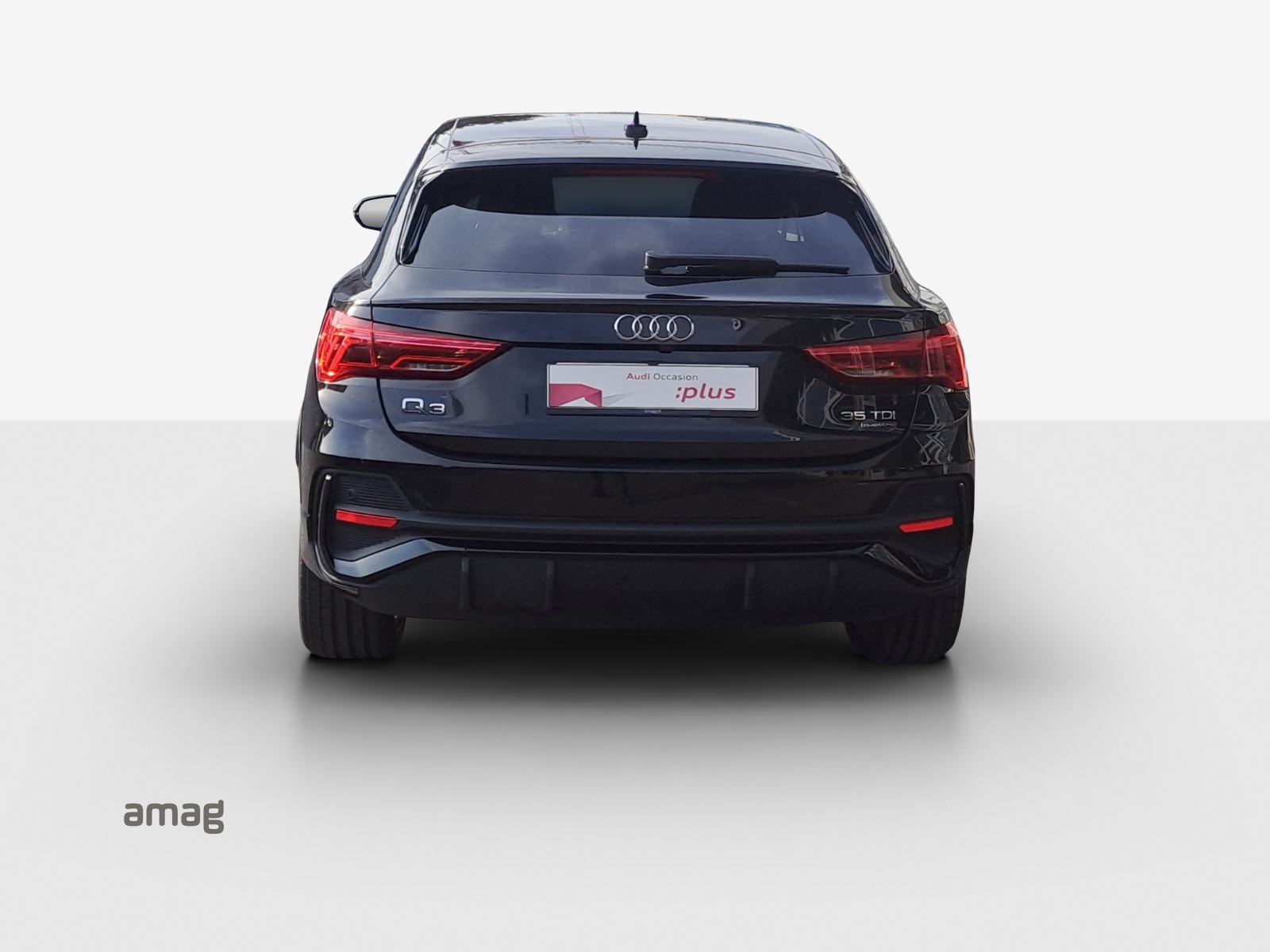 AUDI Q3 Sportback 35 TDI S line quattro S-tronic-image-3