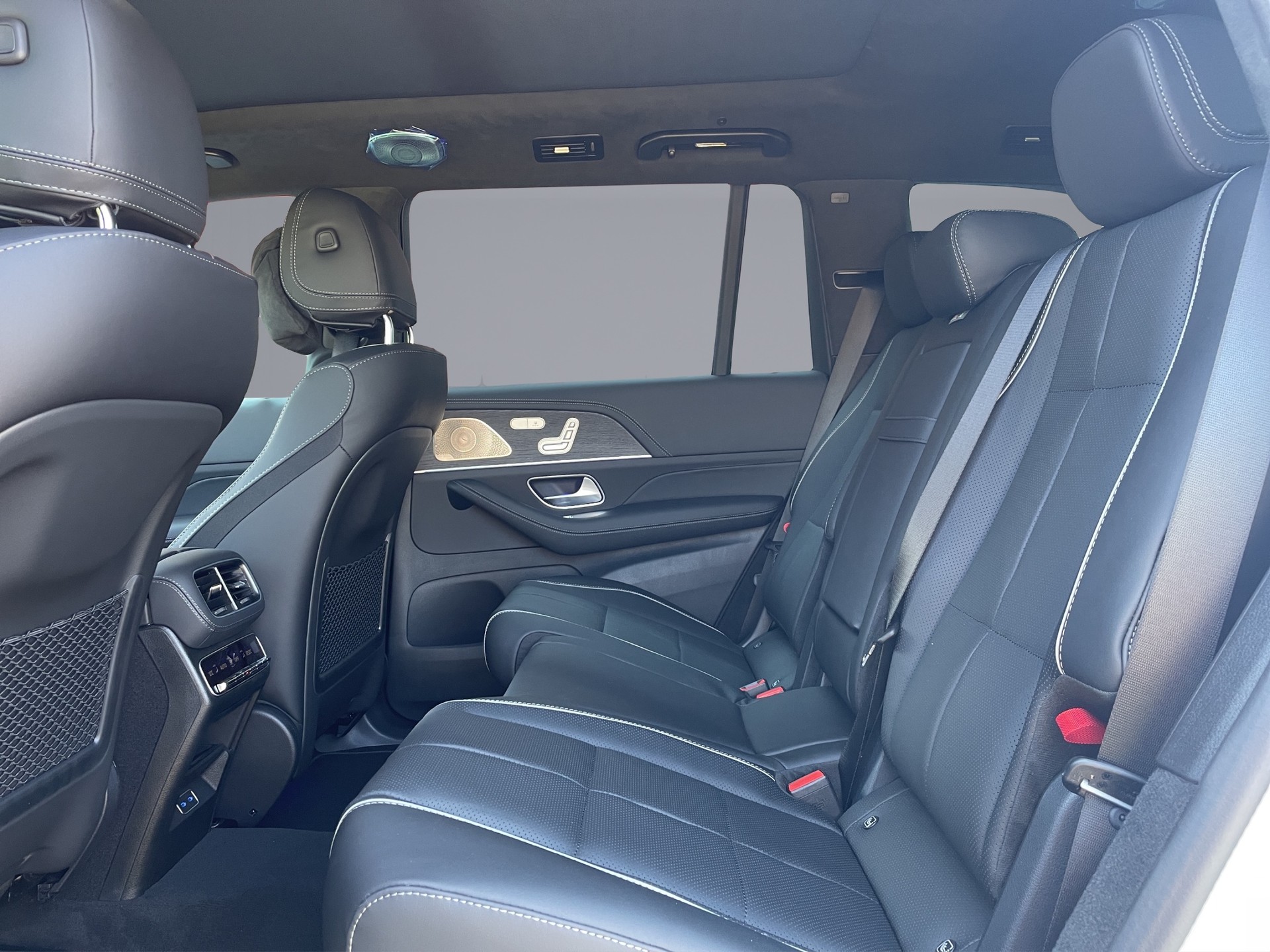 MERCEDES-BENZ GLS 450 d AMG Line 4matic-image-12