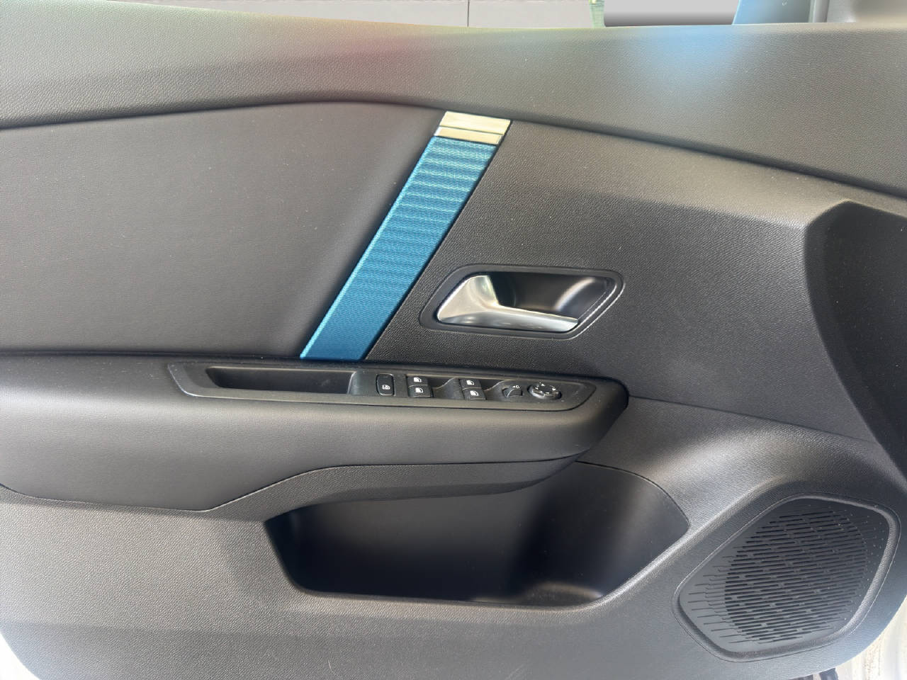 CITROEN e-C4 Shine-image-18