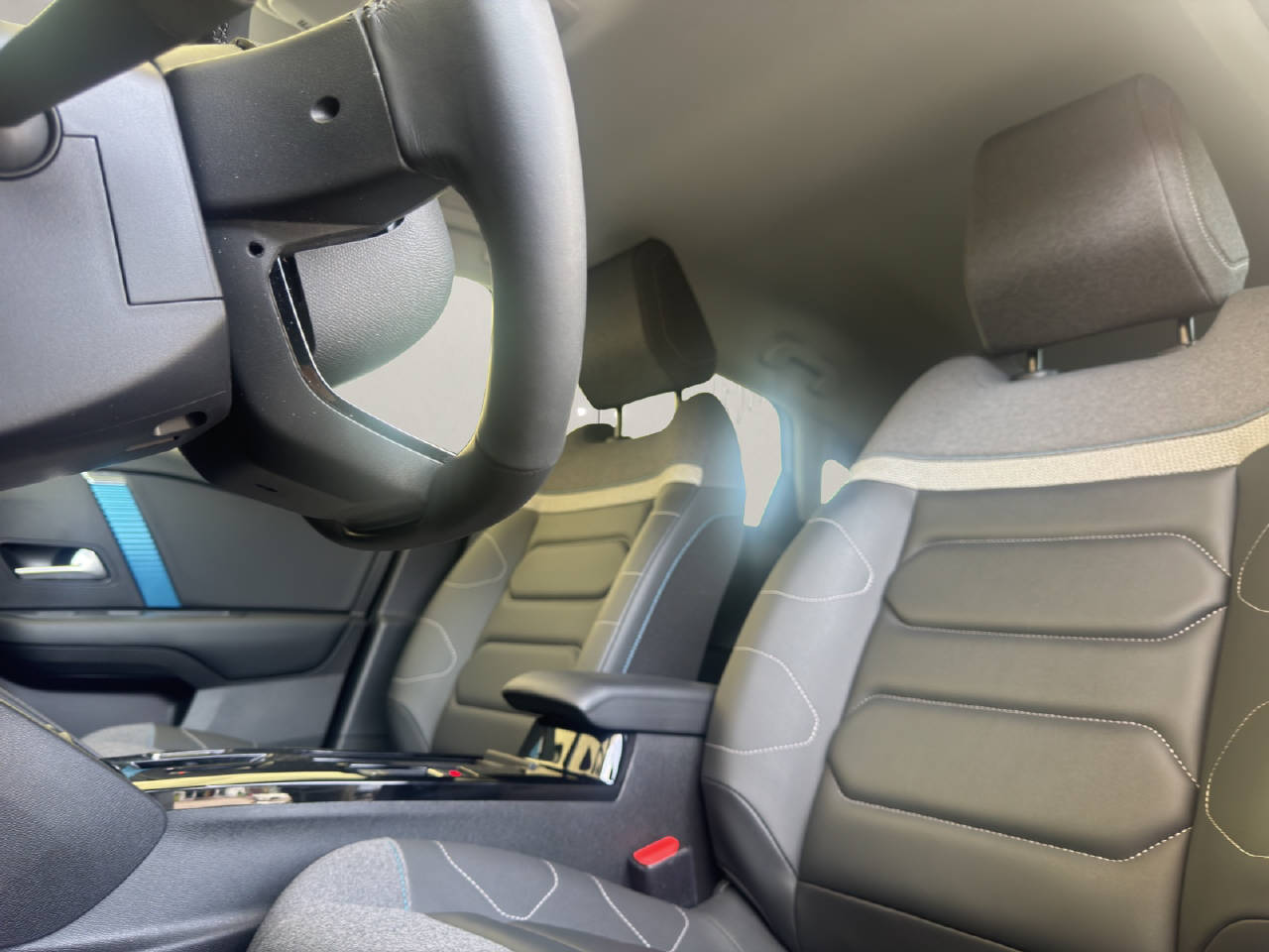 CITROEN e-C4 Shine-image-10