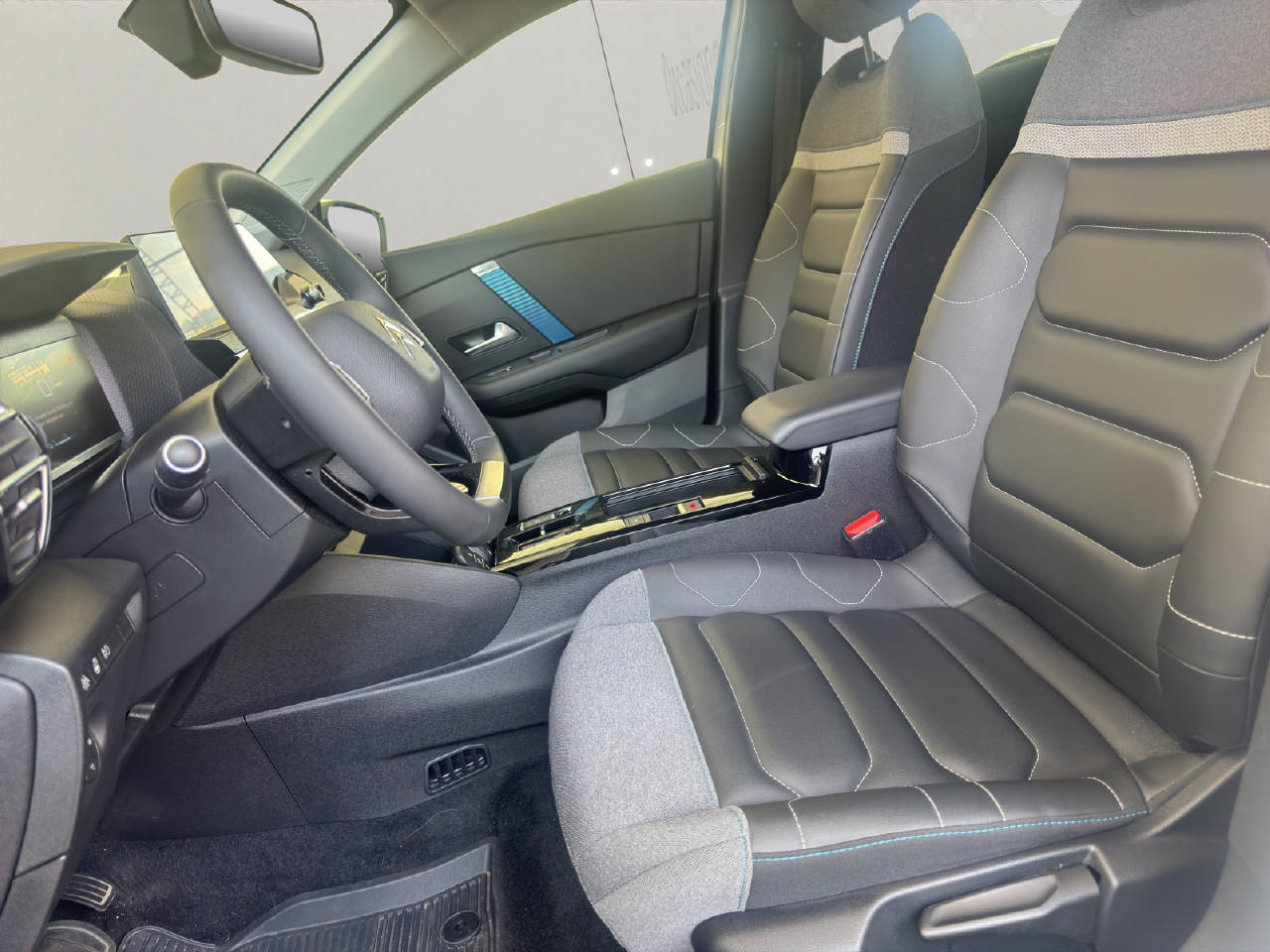 CITROEN e-C4 Shine-image-9