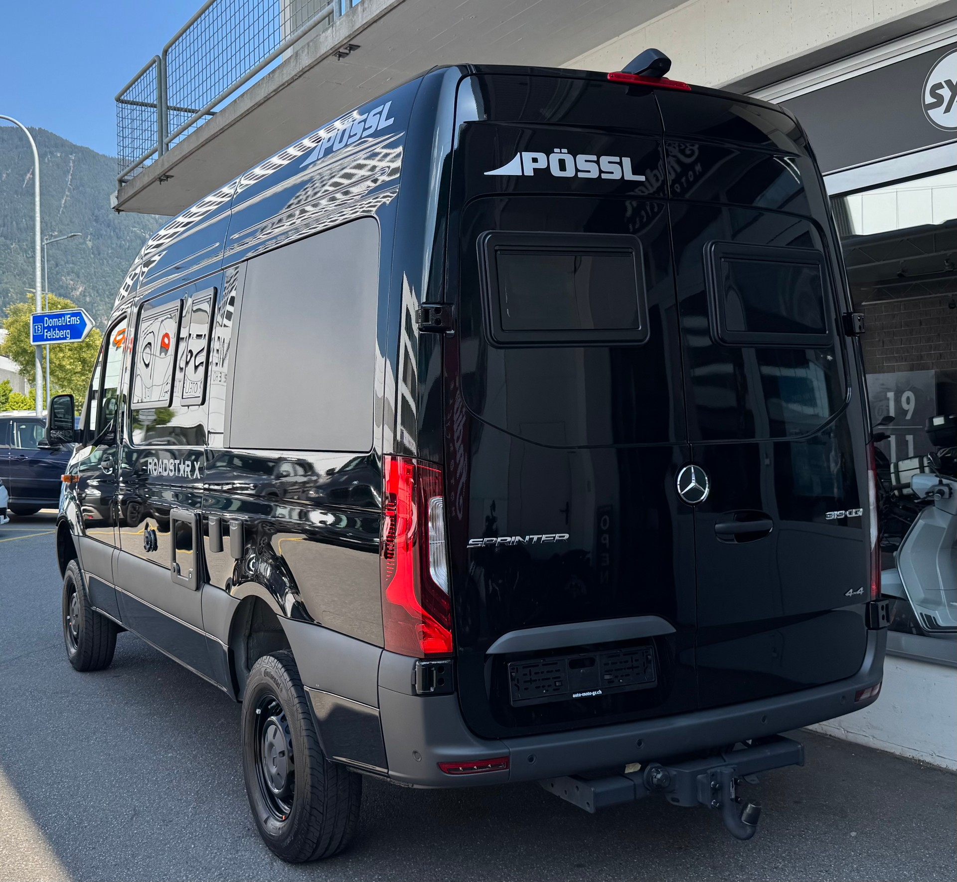 PÖSSL Roadstar X 4x4-image-4