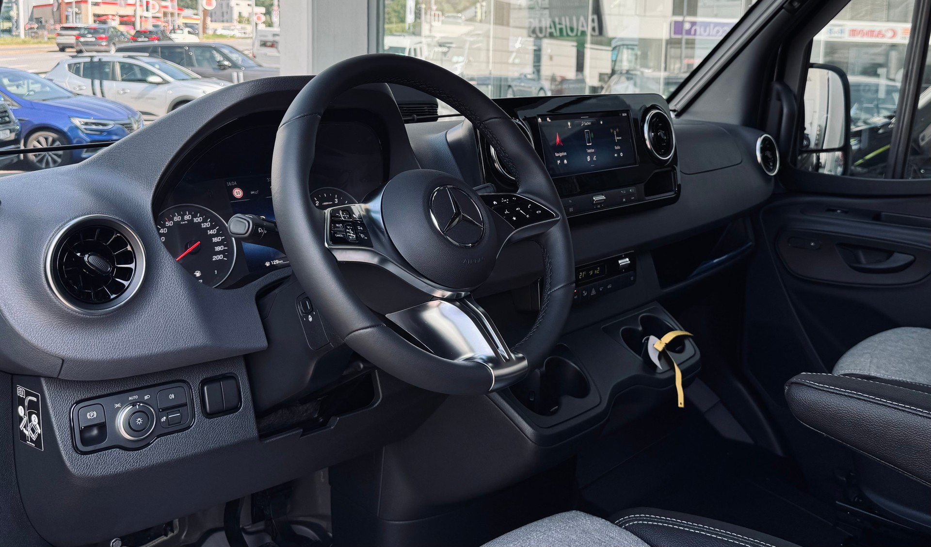 PÖSSL Roadstar X 4x4-image-8