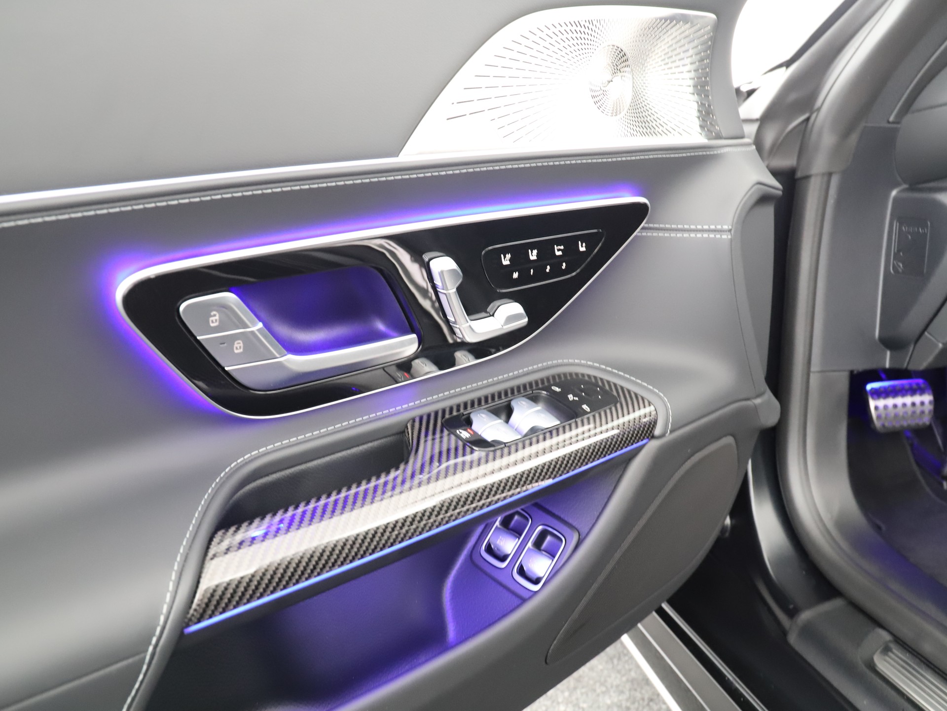 MERCEDES-BENZ AMG SL 63 S Executive Ed-image-15