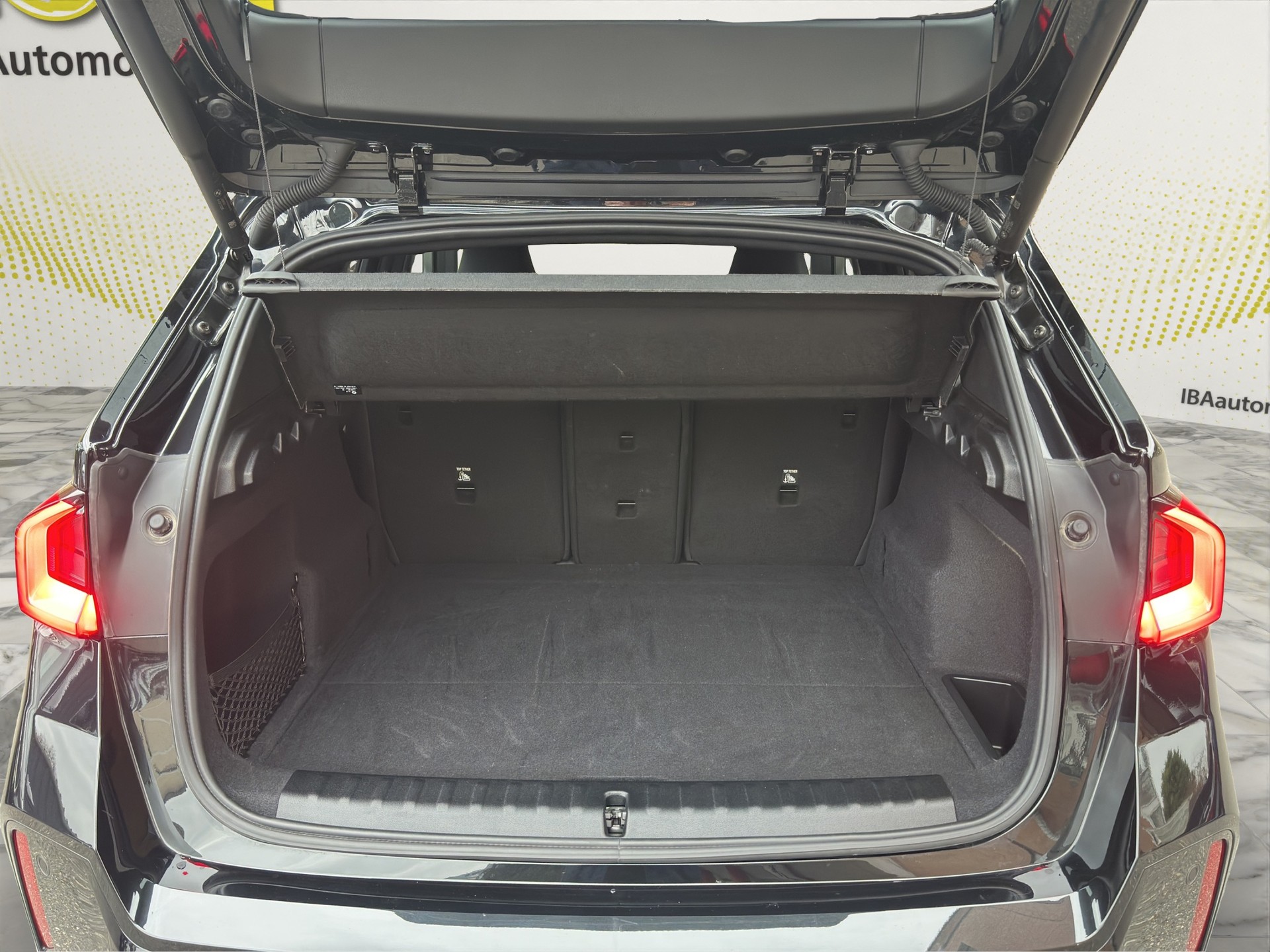 BMW X1 sDrive 20i 48V M Sport INNOVATIONSPAKET-image-8