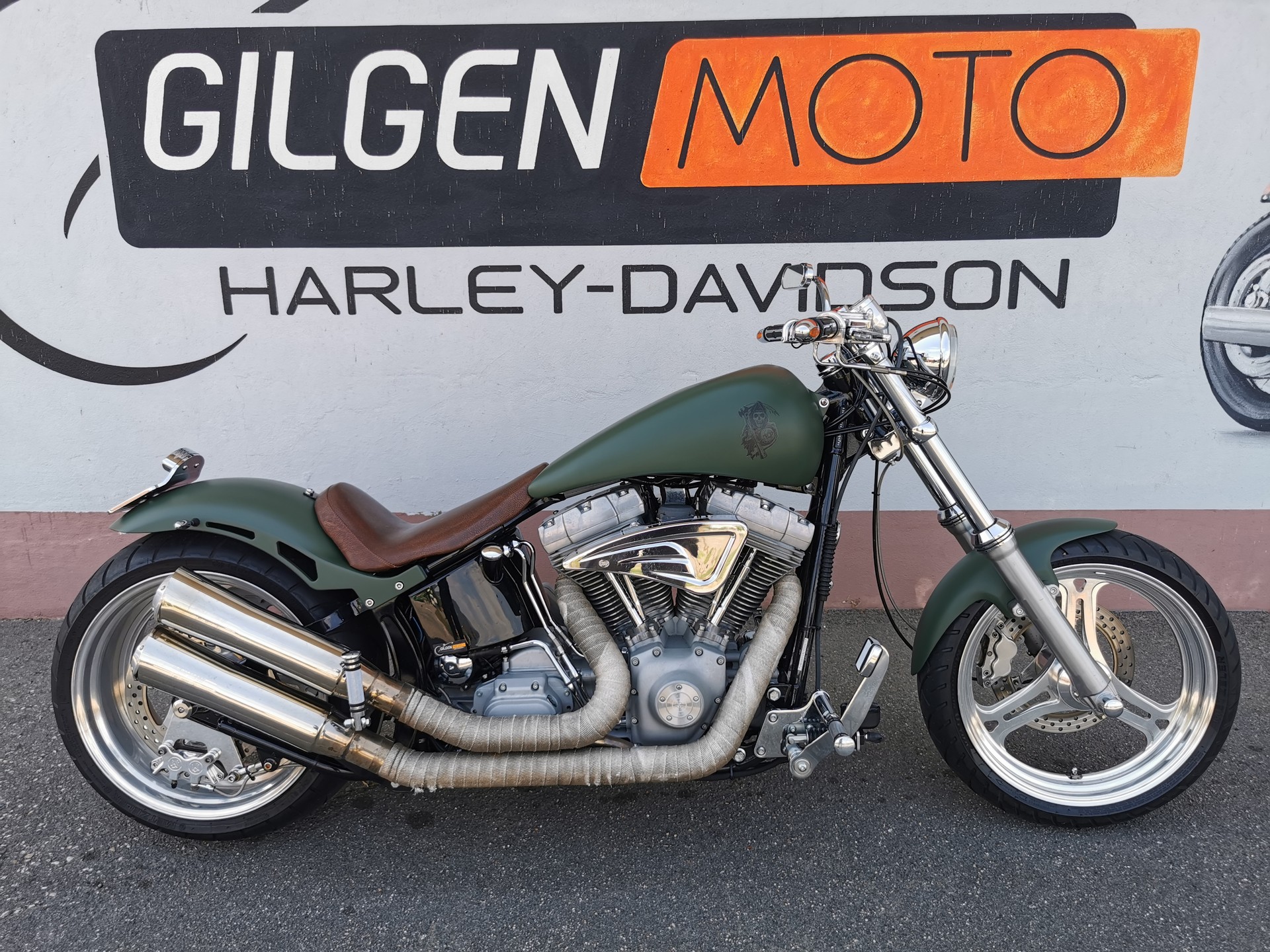 HARLEY-DAVIDSON FXST Softail Standard