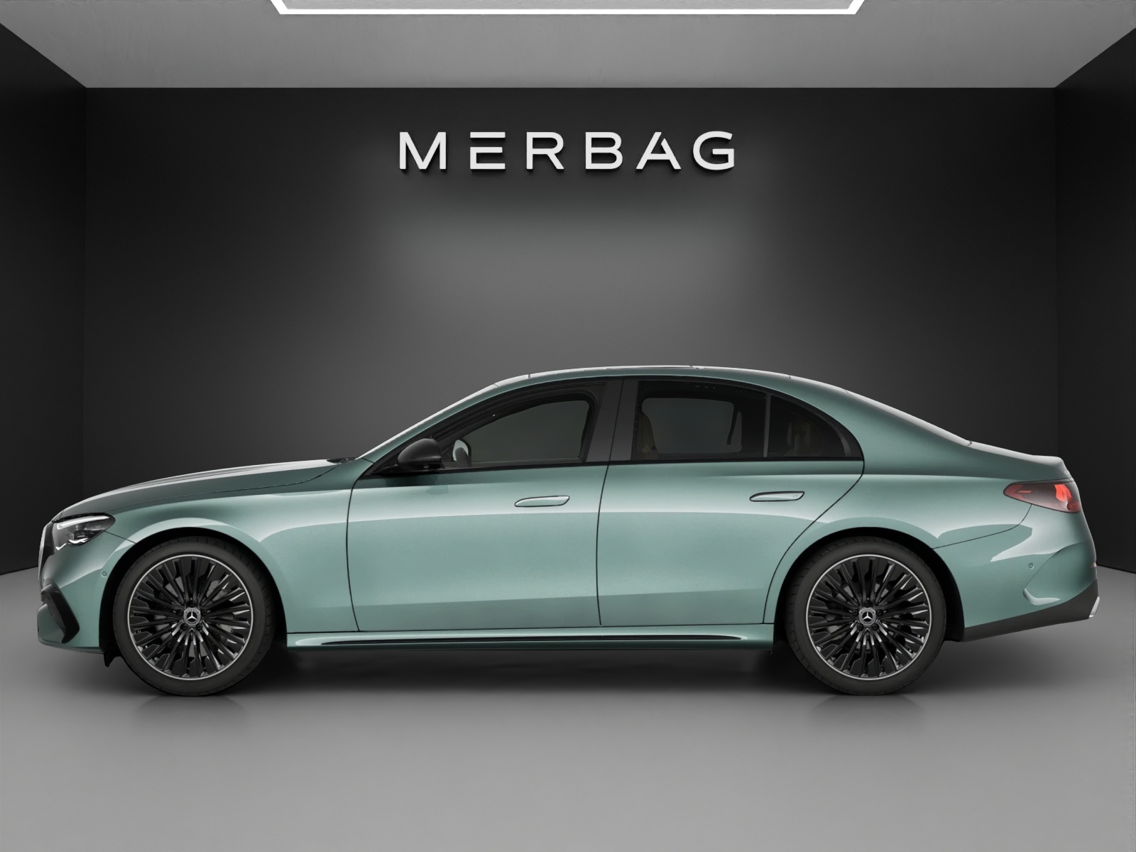 MERCEDES-BENZ E 220 d 4Matic 9G-Tronic-image-5
