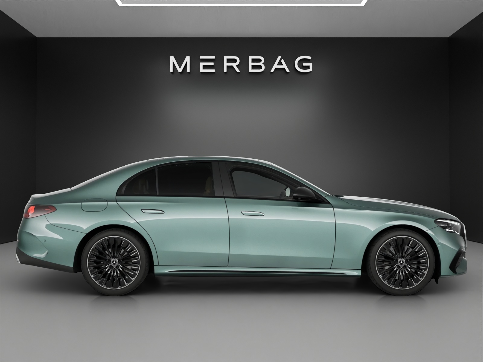 MERCEDES-BENZ E 220 d 4Matic 9G-Tronic-image-1