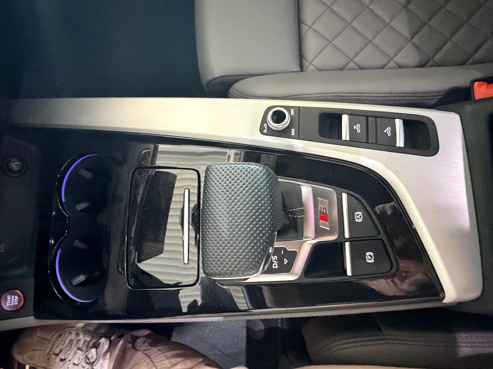 AUDI S5 Cabriolet 3.0 V6 TFSI quattro T-Tronic-image-25