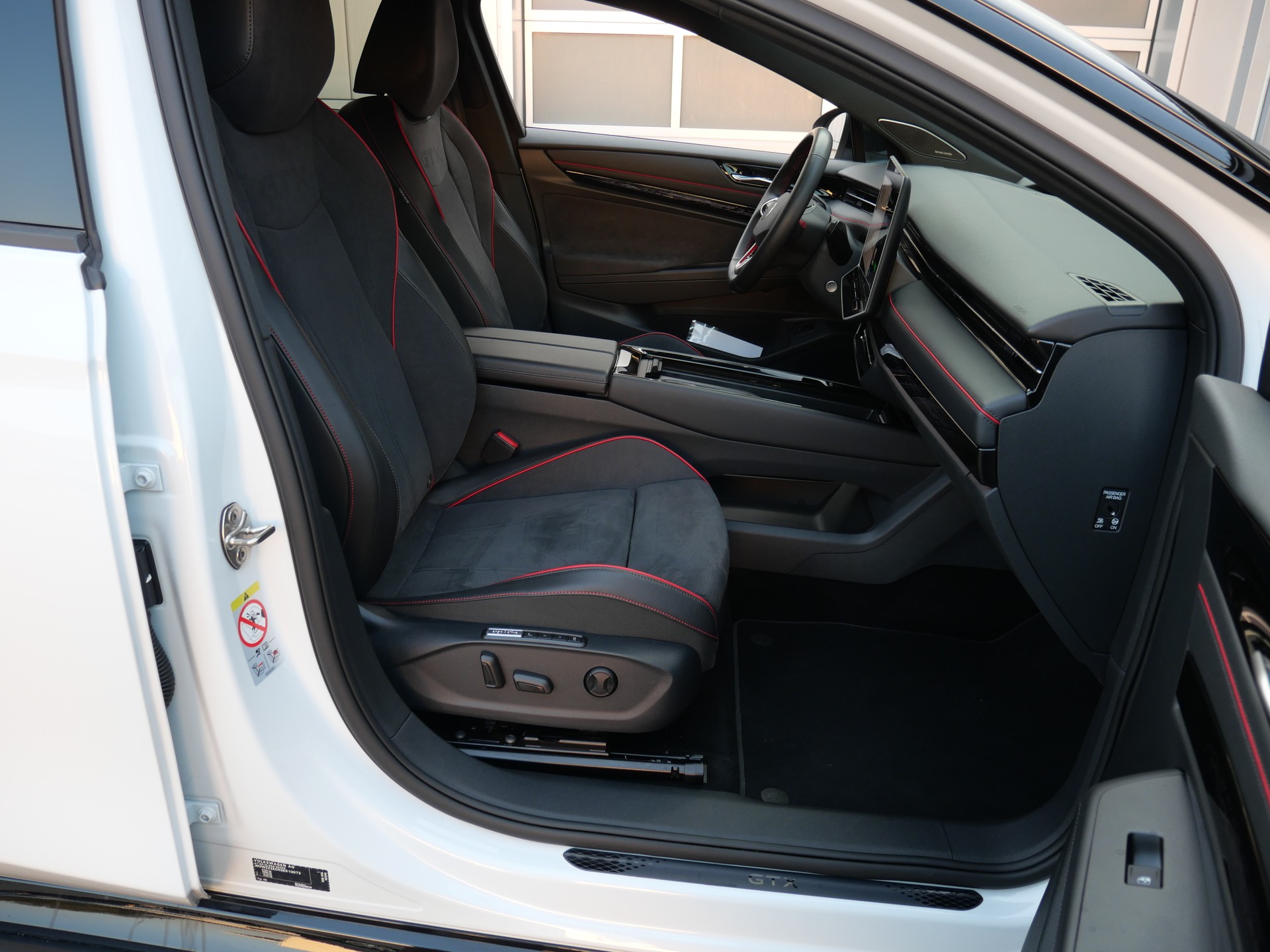 VW ID.7 GTX 86kWh GTX United 4 Motion *CH-Auto, AHK, 8 Reifen*-image-13