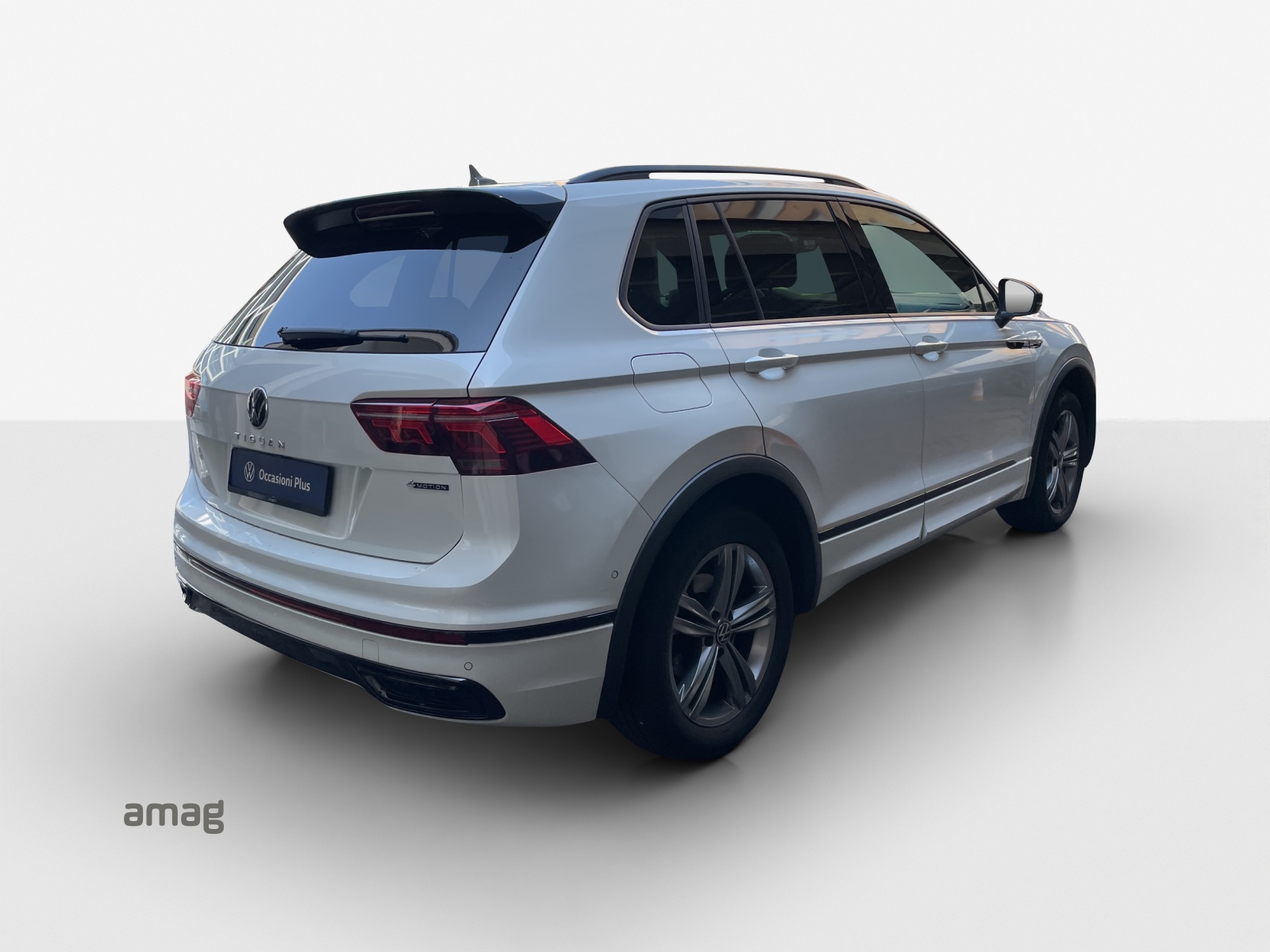VW Tiguan 2.0TSI R-Line 4Motion DSG-image-4