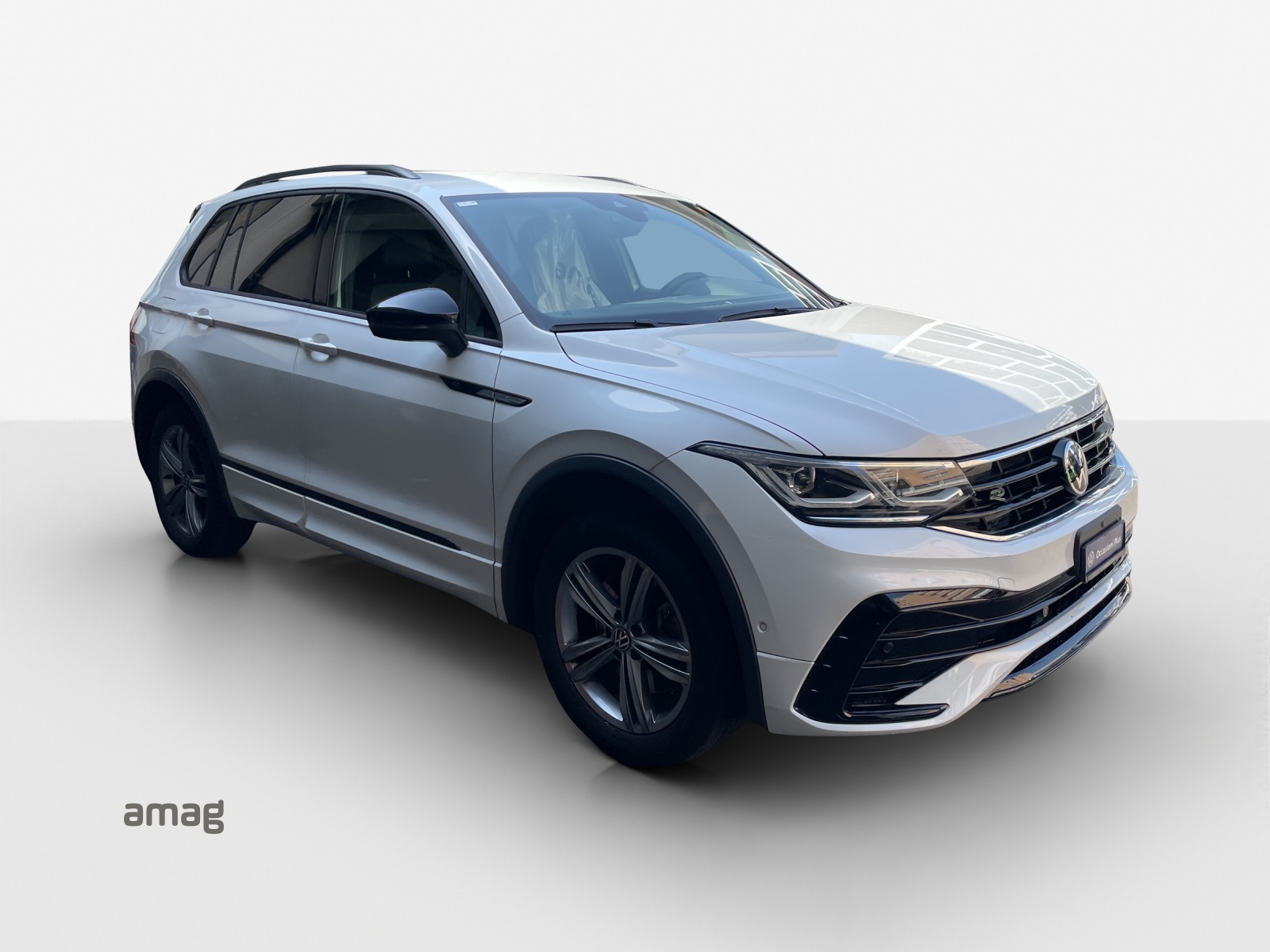 VW Tiguan 2.0TSI R-Line 4Motion DSG-image-5