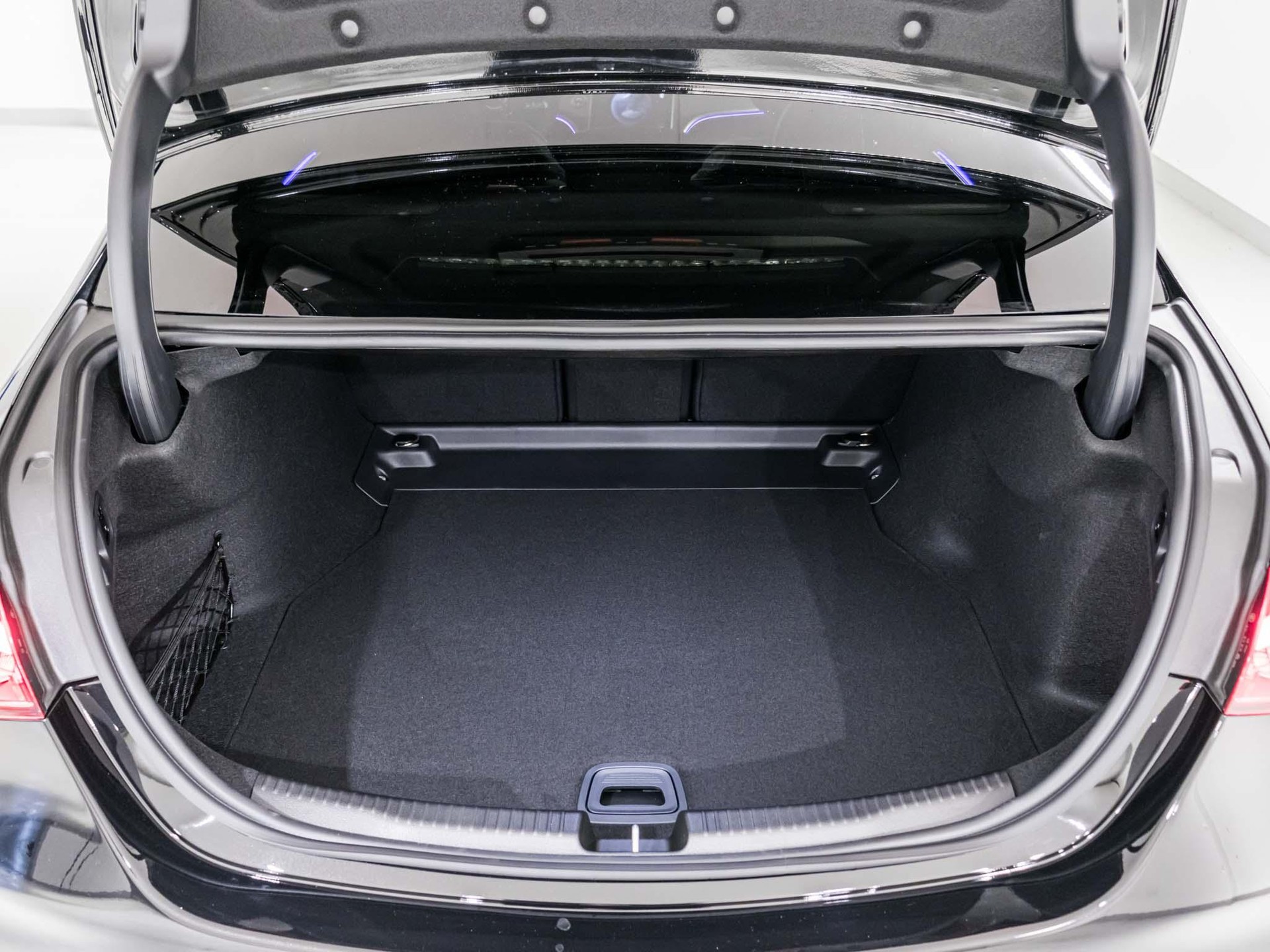 MERCEDES-BENZ C 220 d 4MATIC "Swiss Star"-image-13