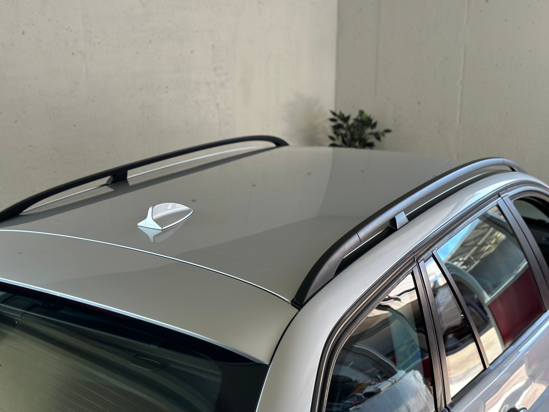 BMW 320i Touring Access-image-22